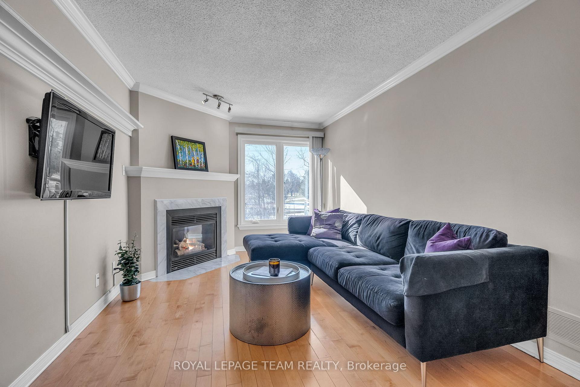 Photo 4 of 64 Westpointe Crescent, Ottawa, Centrepointe — HOMEH