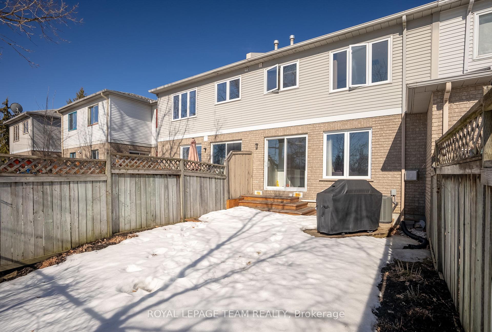 Photo 20 of 64 Westpointe Crescent, Ottawa, Centrepointe — HOMEH