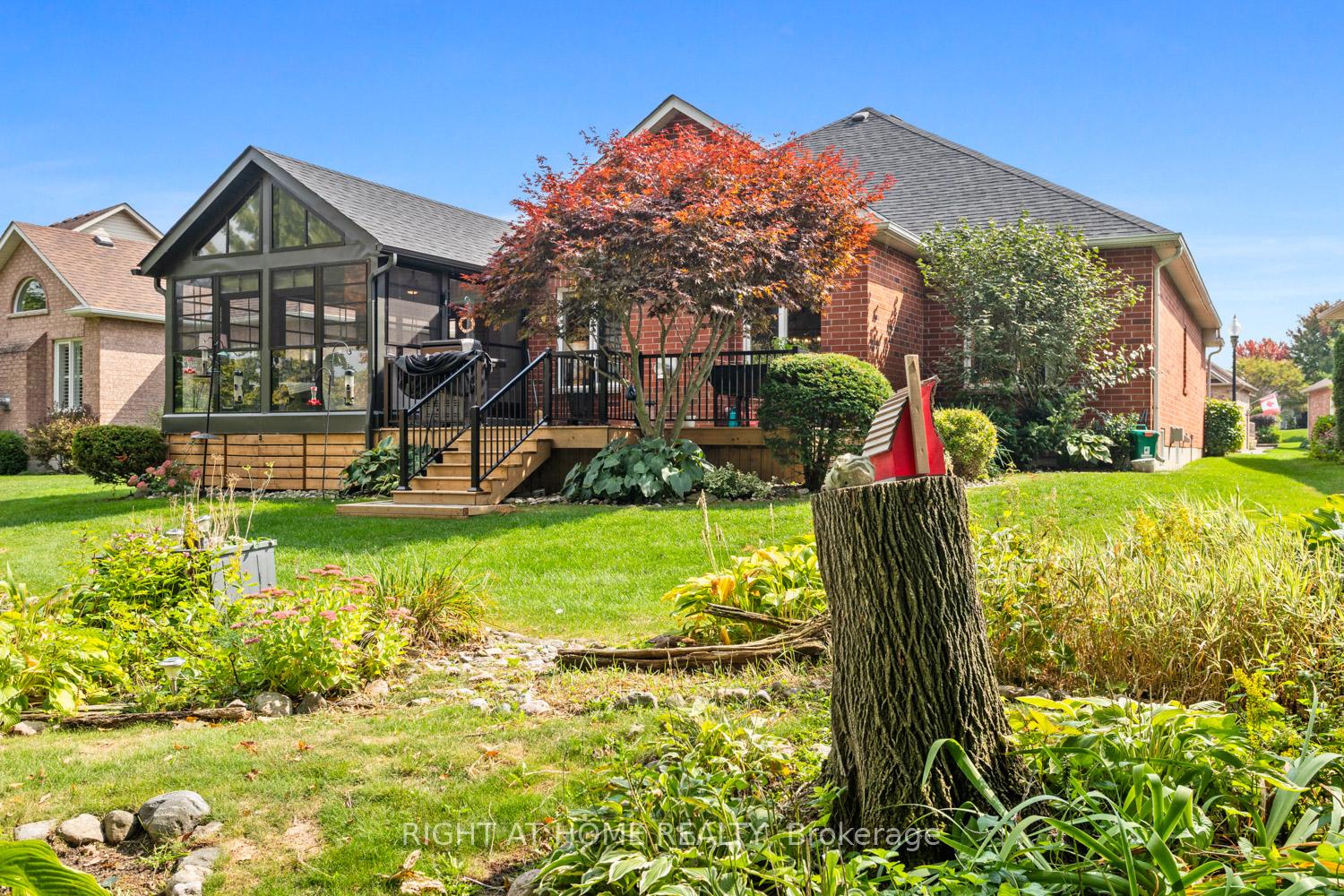 Photo 7 of 311 Waterbury Crescent, Scugog, Port Perry — HOMEH