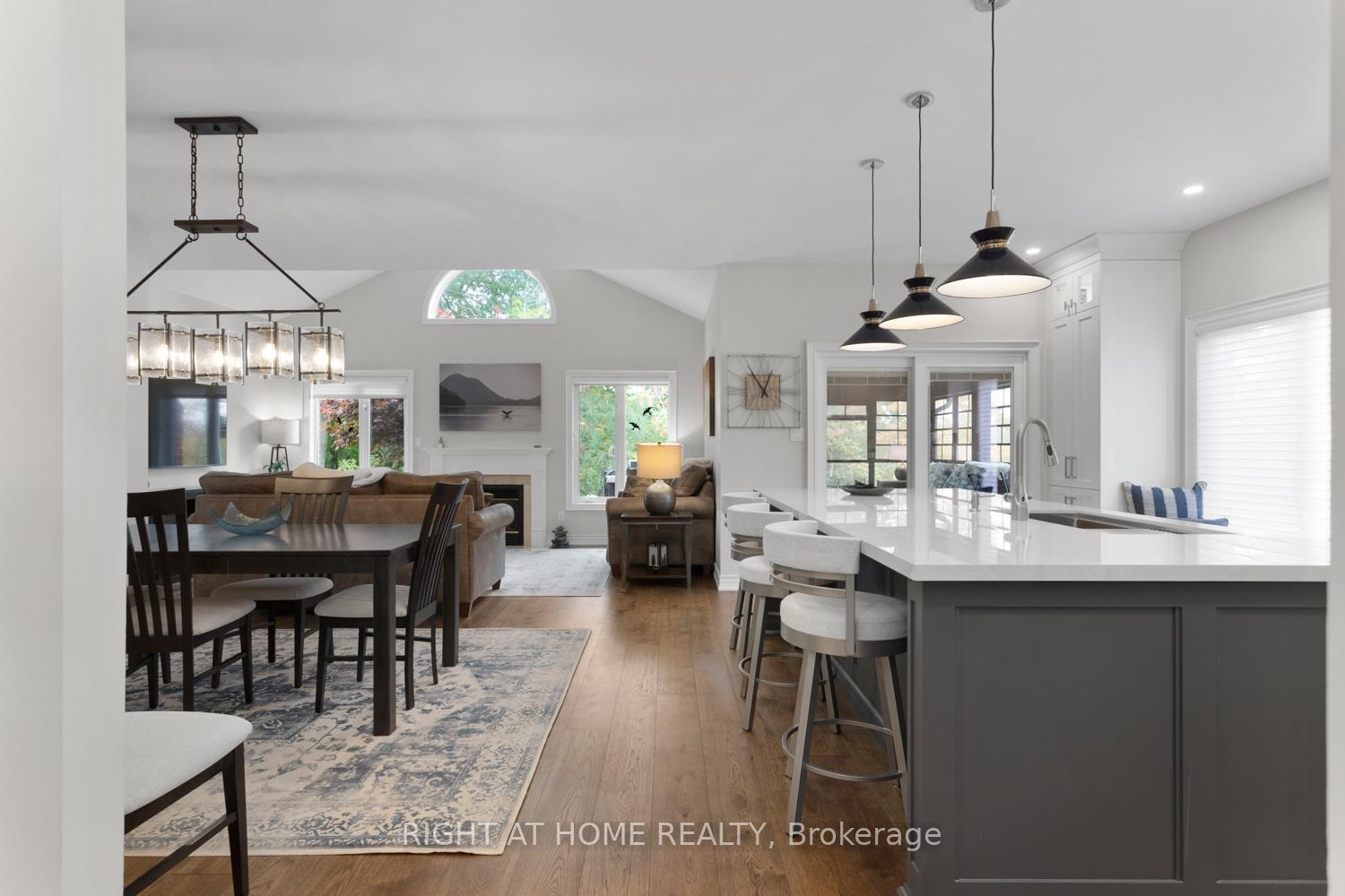 Photo 11 of 311 Waterbury Crescent, Scugog, Port Perry — HOMEH