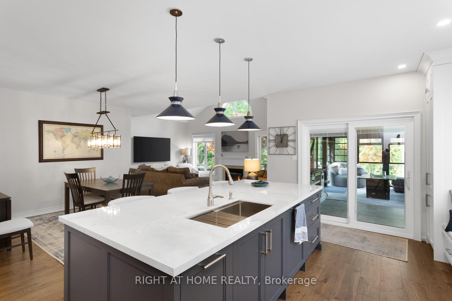 Photo 15 of 311 Waterbury Crescent, Scugog, Port Perry — HOMEH