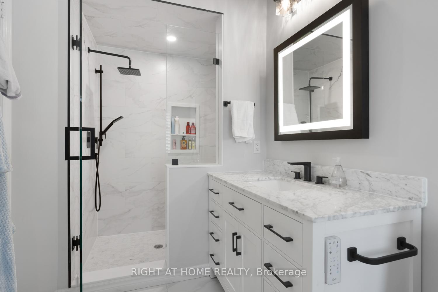 Photo 26 of 311 Waterbury Crescent, Scugog, Port Perry — HOMEH