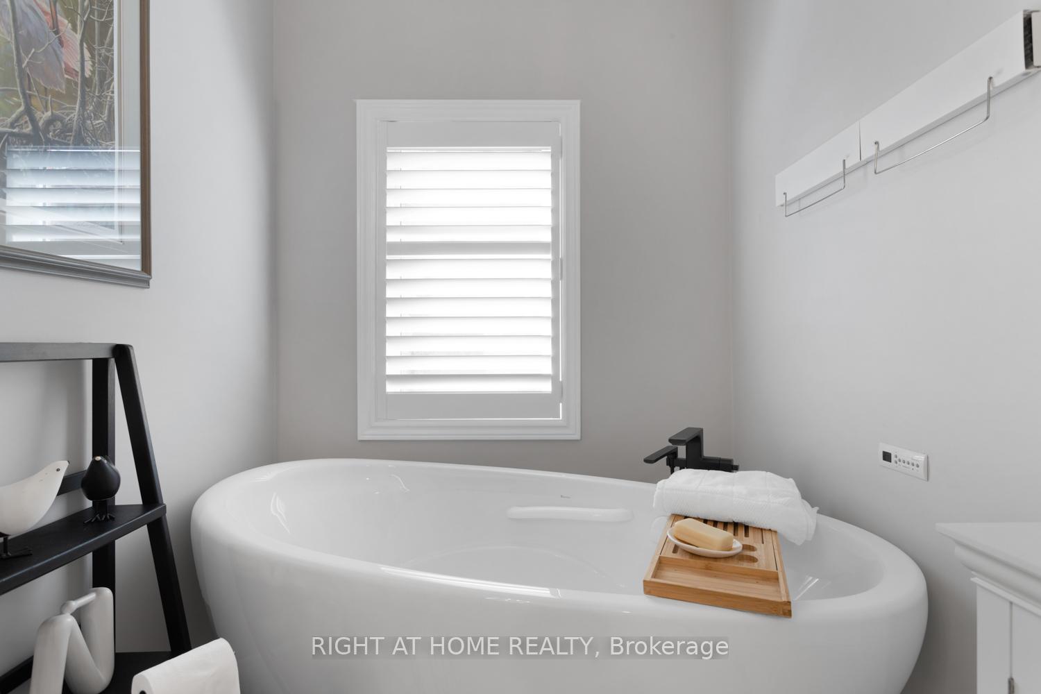 Photo 27 of 311 Waterbury Crescent, Scugog, Port Perry — HOMEH