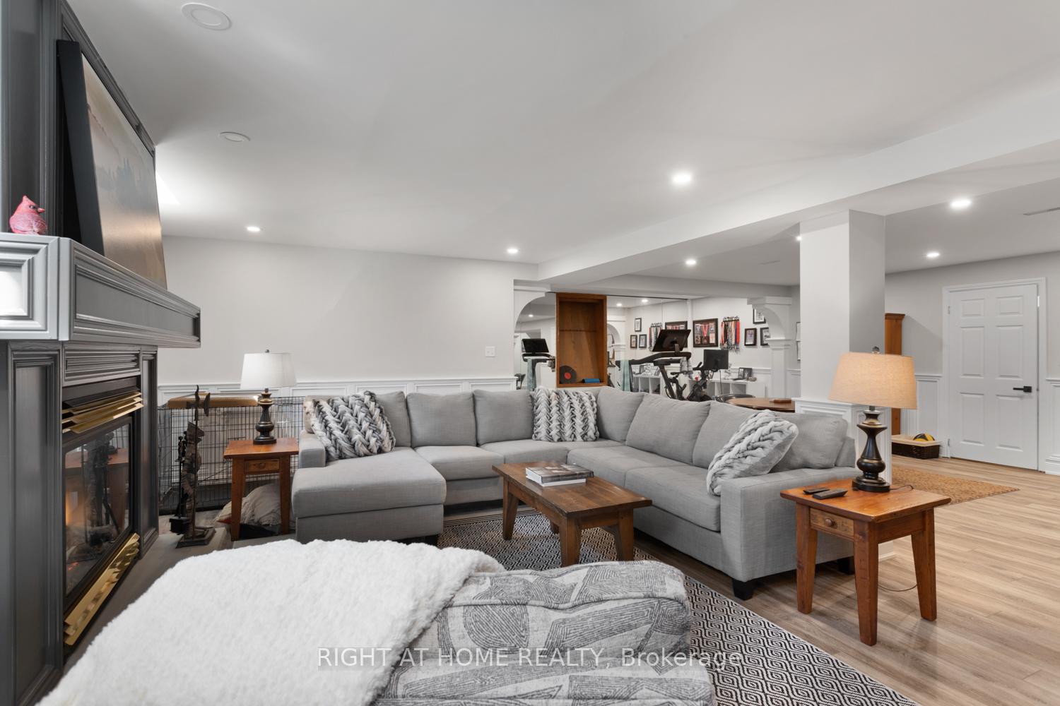 Photo 33 of 311 Waterbury Crescent, Scugog, Port Perry — HOMEH