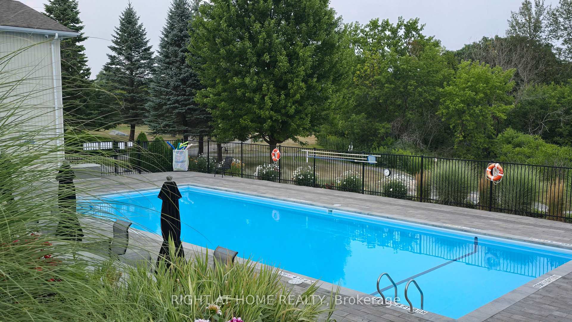 Photo 37 of 311 Waterbury Crescent, Scugog, Port Perry — HOMEH