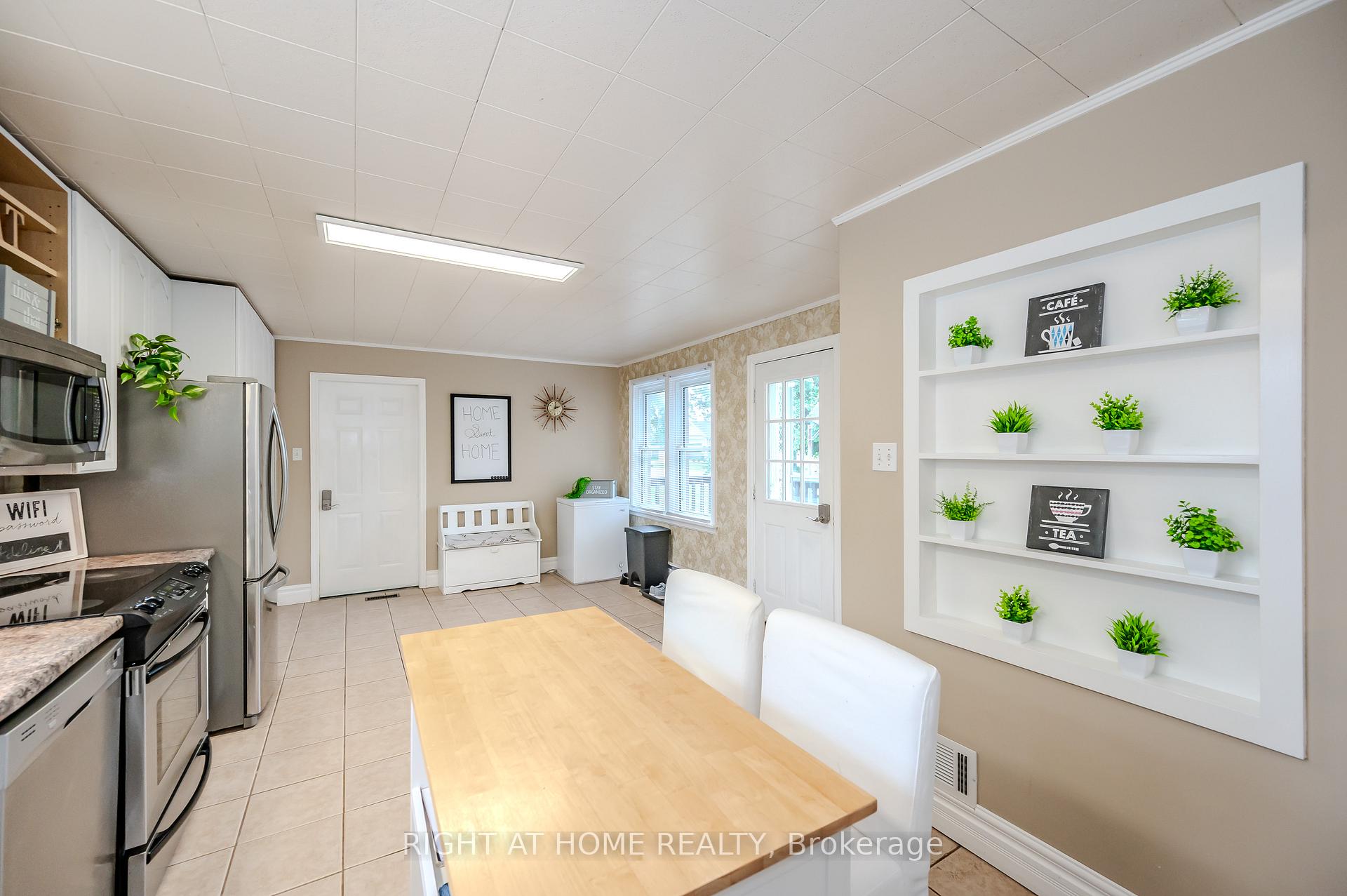 Photo 9 of 36814 Crediton Road, South Huron, Stephen — HOMEH