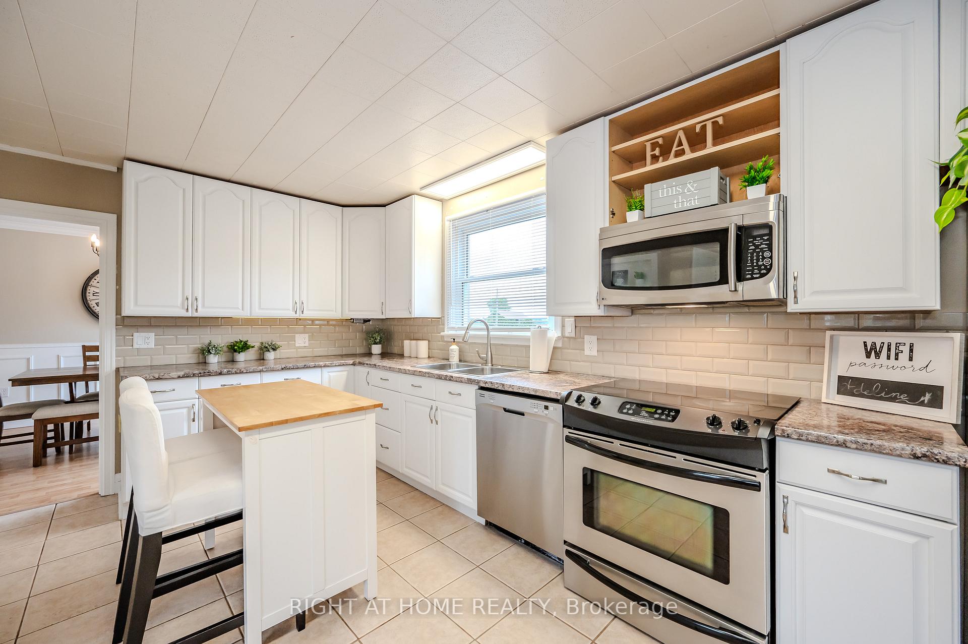 Photo 10 of 36814 Crediton Road, South Huron, Stephen — HOMEH