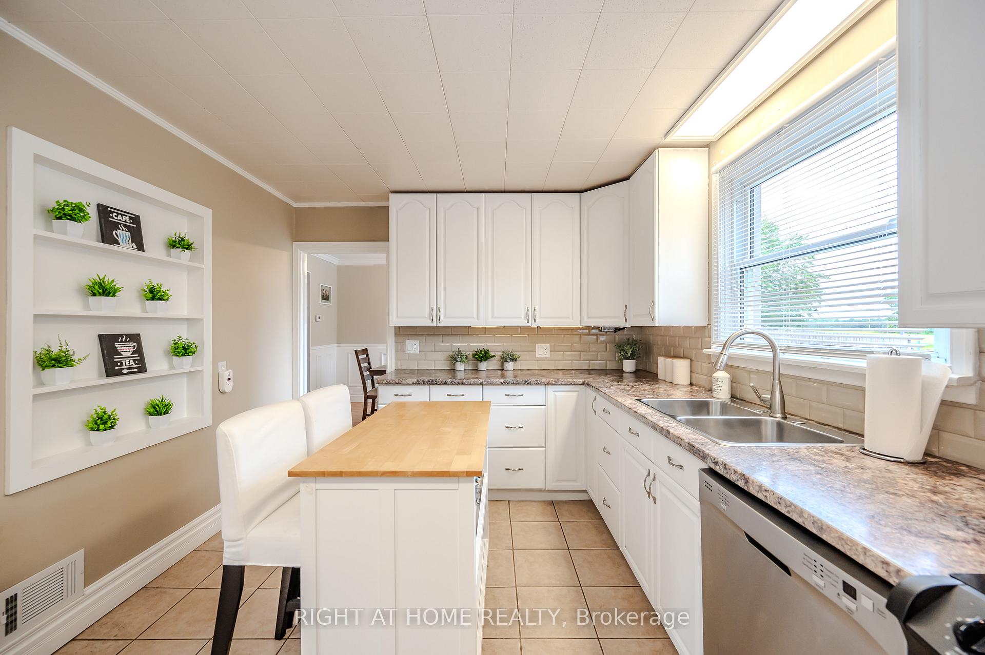 Photo 11 of 36814 Crediton Road, South Huron, Stephen — HOMEH