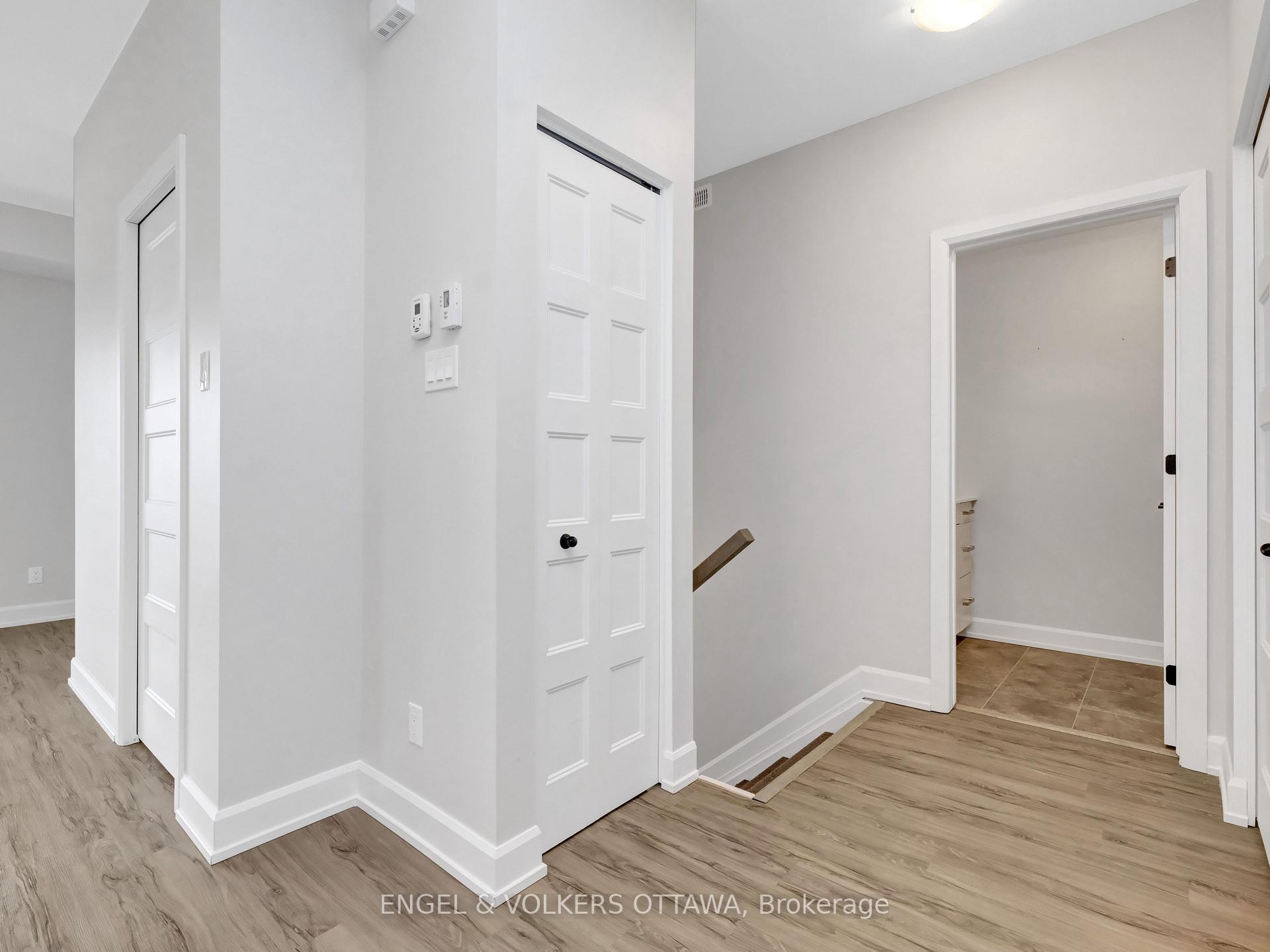 Photo 3 of Unit 304, 108 St Moritz Trail, Embrun — HOMEH