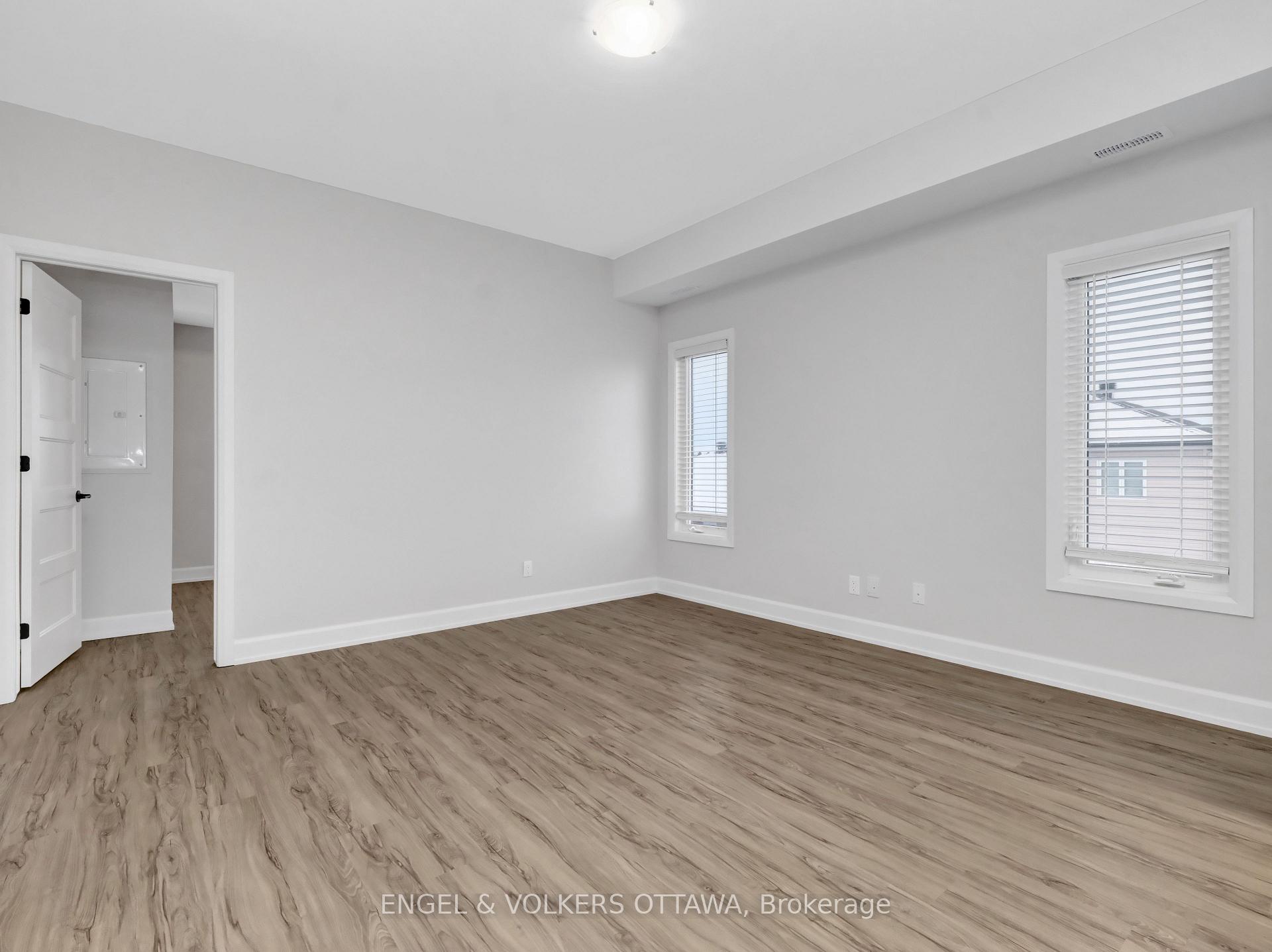 Photo 5 of Unit 304, 108 St Moritz Trail, Embrun — HOMEH