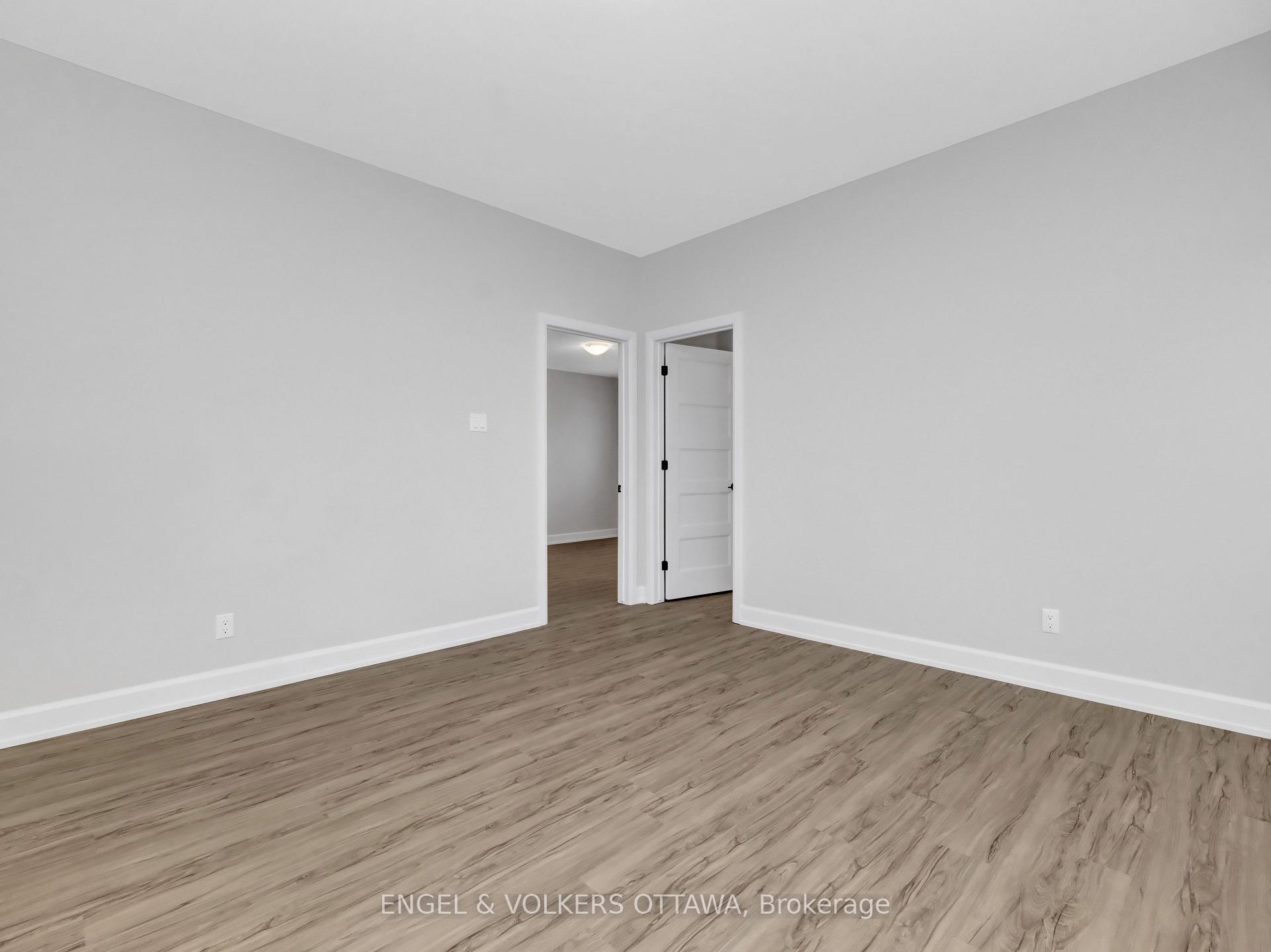 Photo 6 of Unit 304, 108 St Moritz Trail, Embrun — HOMEH