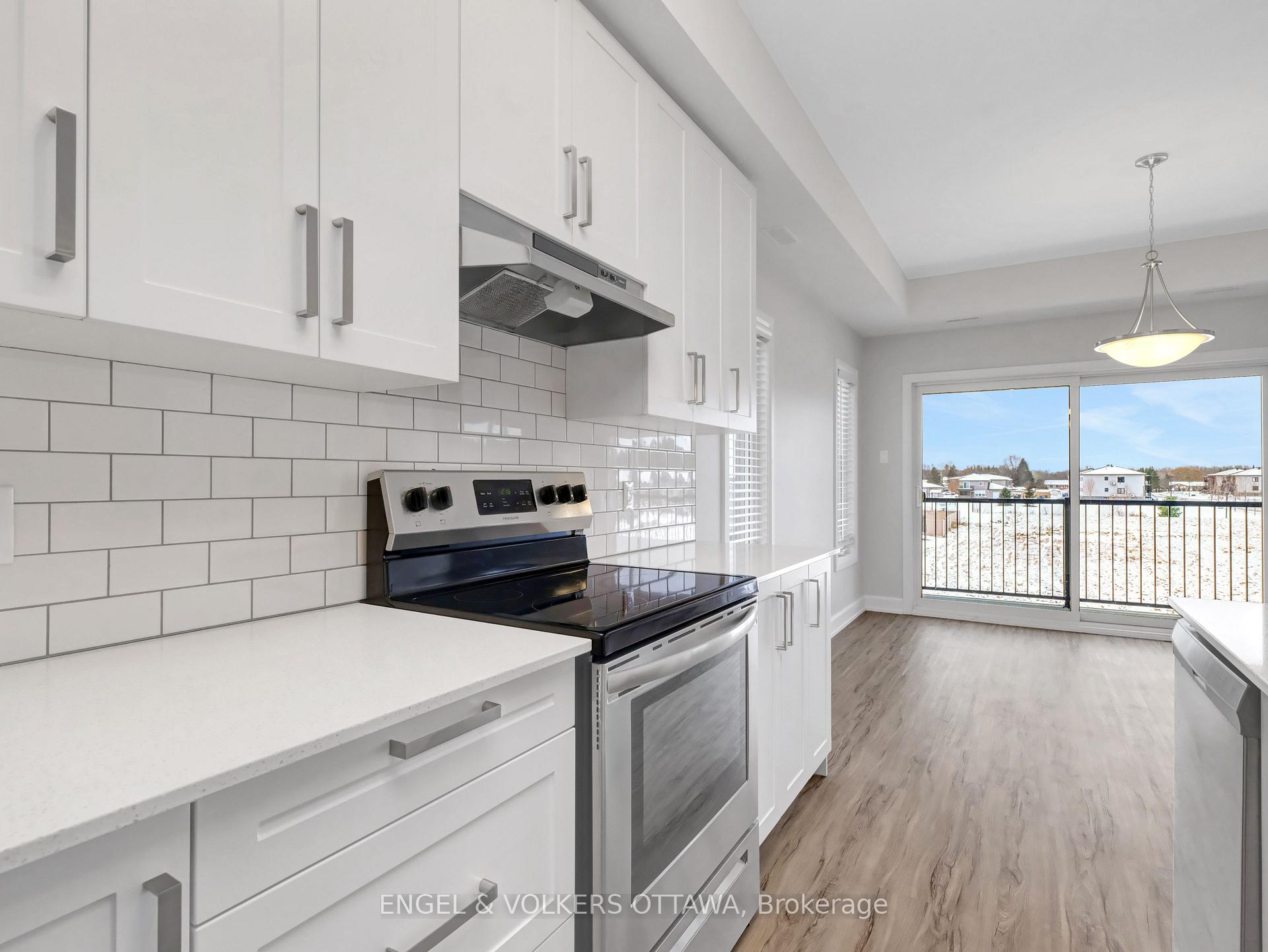 Photo 16 of Unit 304, 108 St Moritz Trail, Embrun — HOMEH