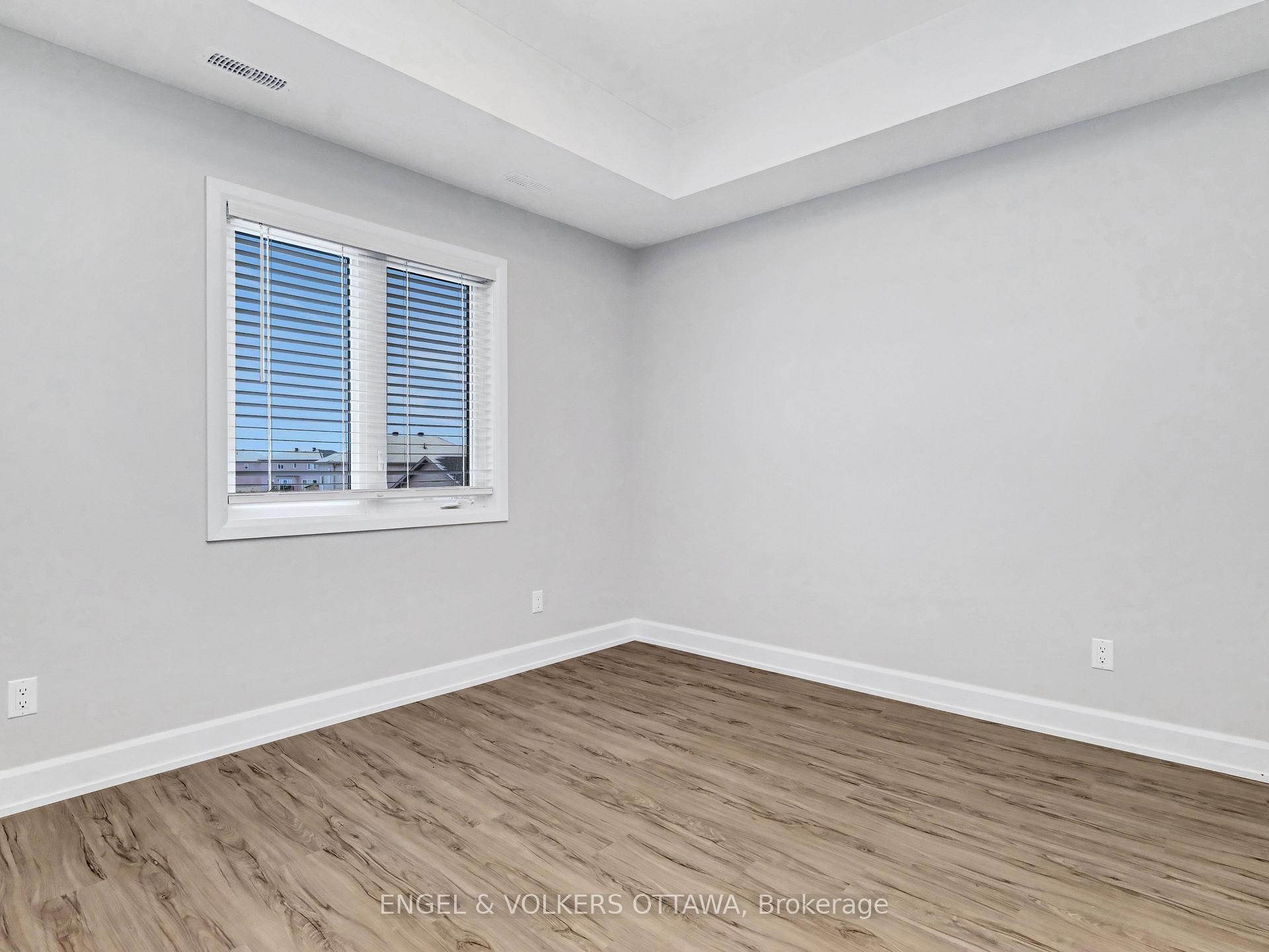 Photo 21 of Unit 304, 108 St Moritz Trail, Embrun — HOMEH