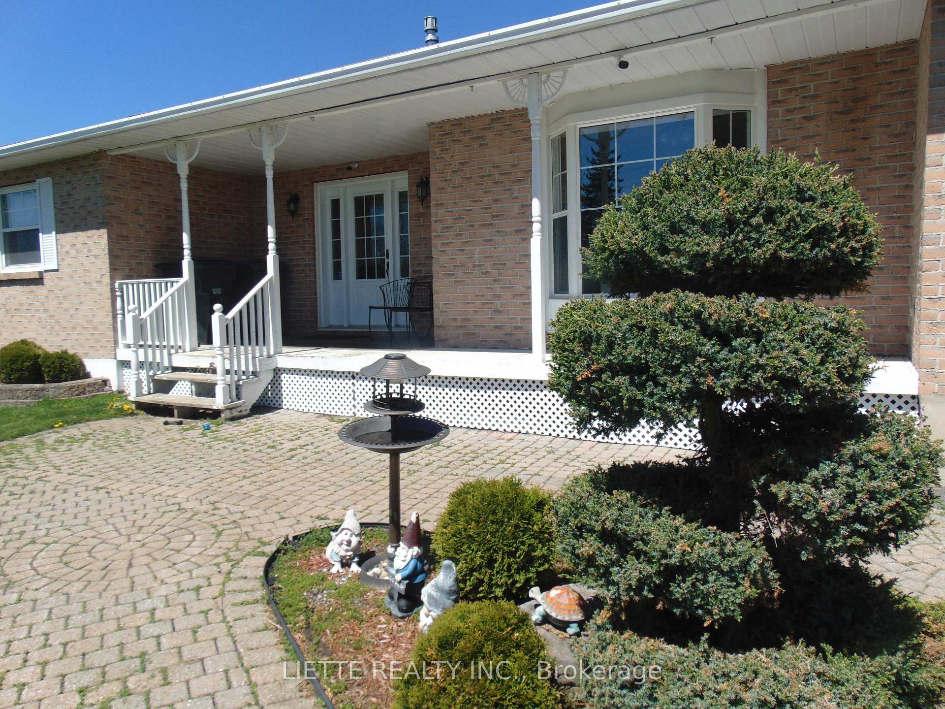Photo 2 of 20467 Conc 5 Road, South Glengarry, South Glengarry (Lancaster) Twp — HOMEH