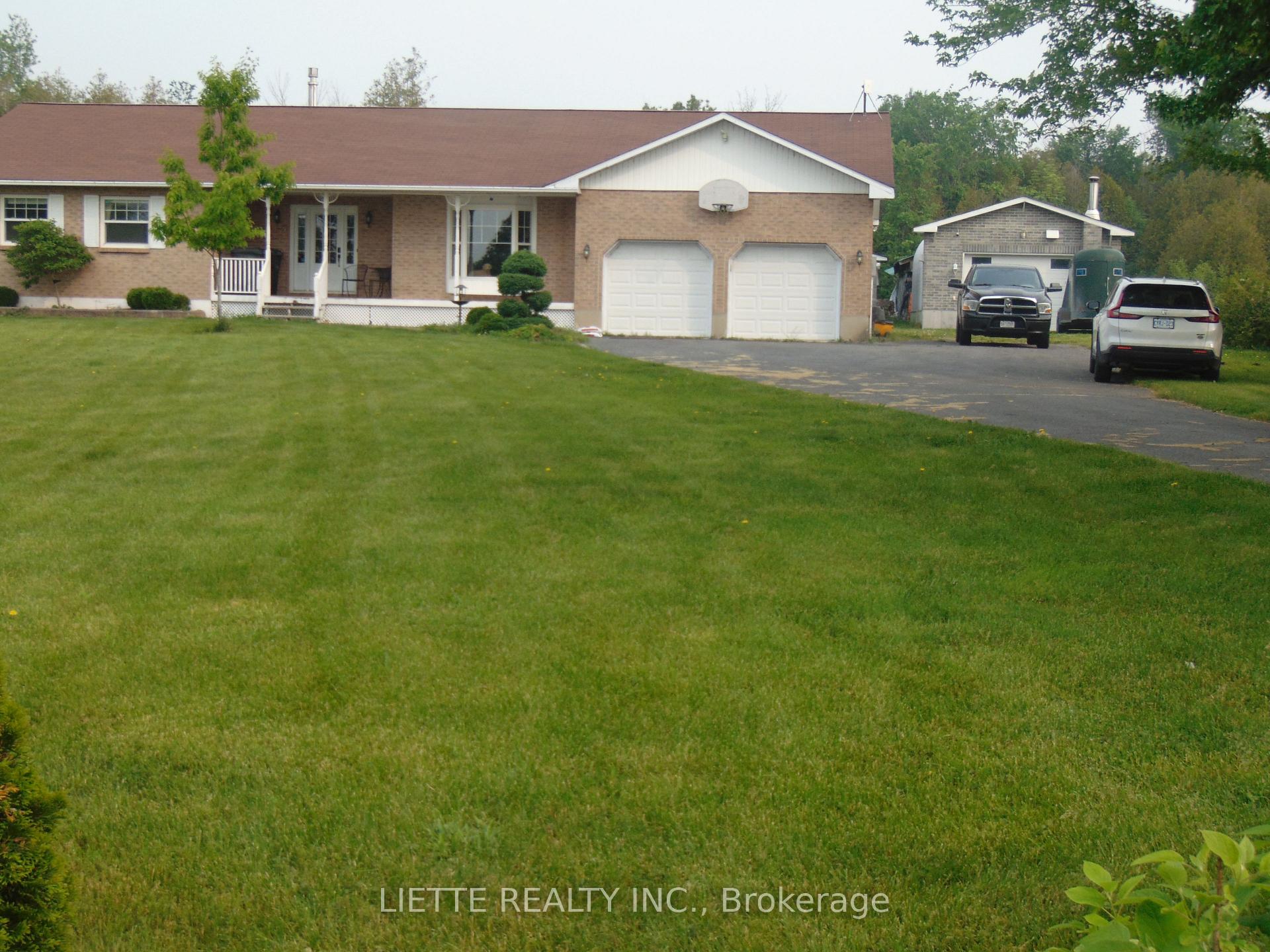 Photo 3 of 20467 Conc 5 Road, South Glengarry, South Glengarry (Lancaster) Twp — HOMEH