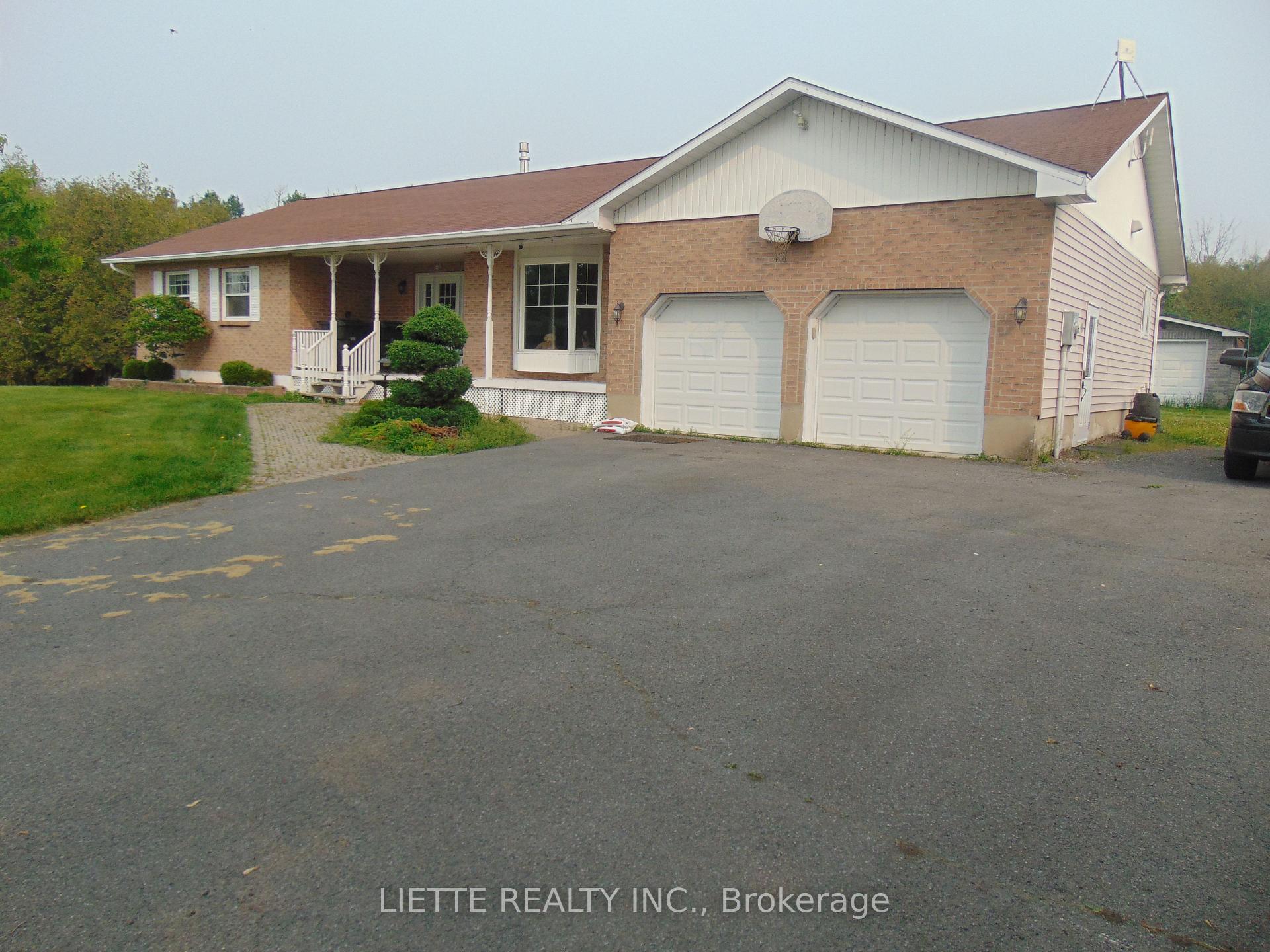 Photo 4 of 20467 Conc 5 Road, South Glengarry, South Glengarry (Lancaster) Twp — HOMEH