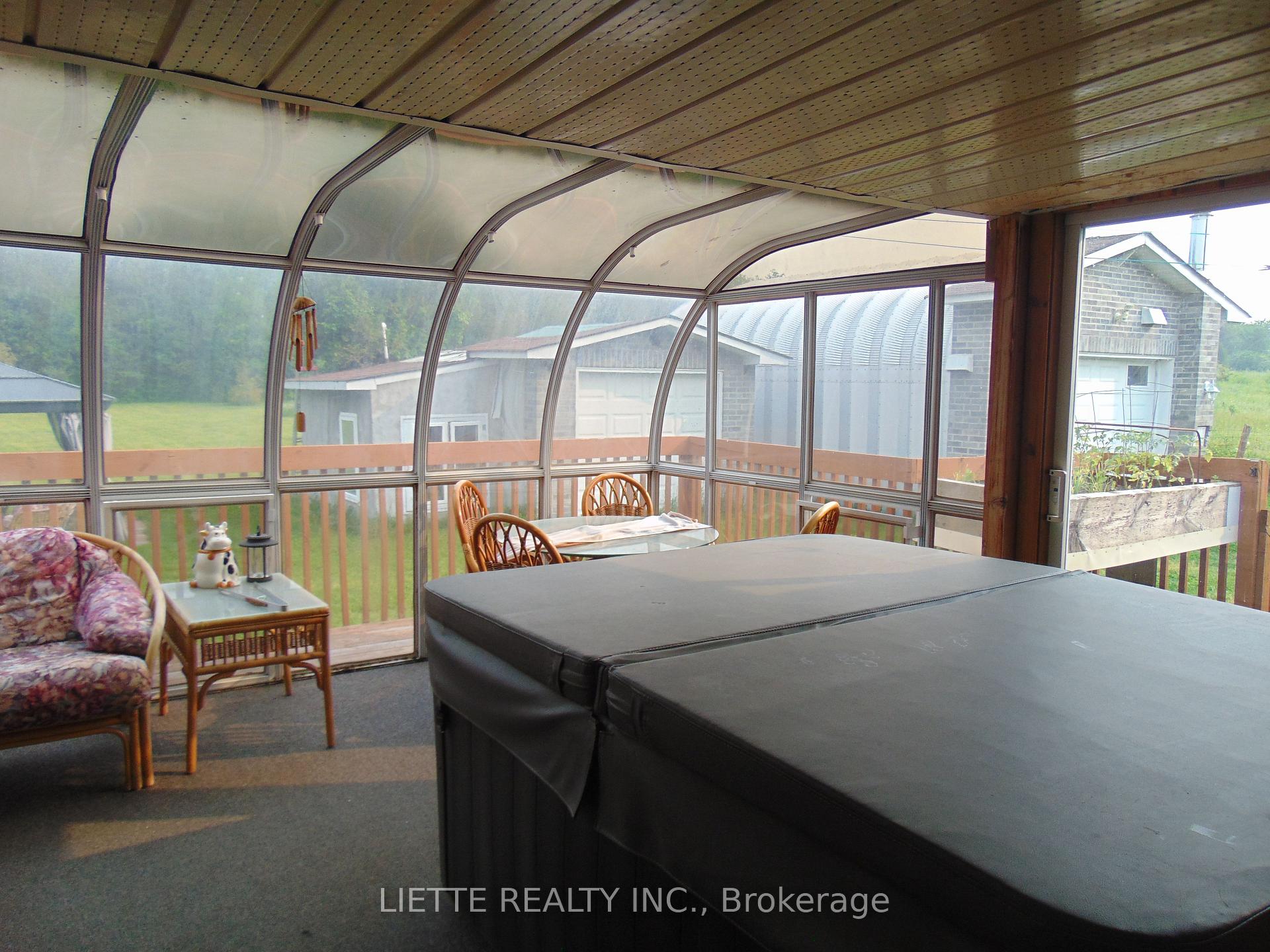 Photo 5 of 20467 Conc 5 Road, South Glengarry, South Glengarry (Lancaster) Twp — HOMEH