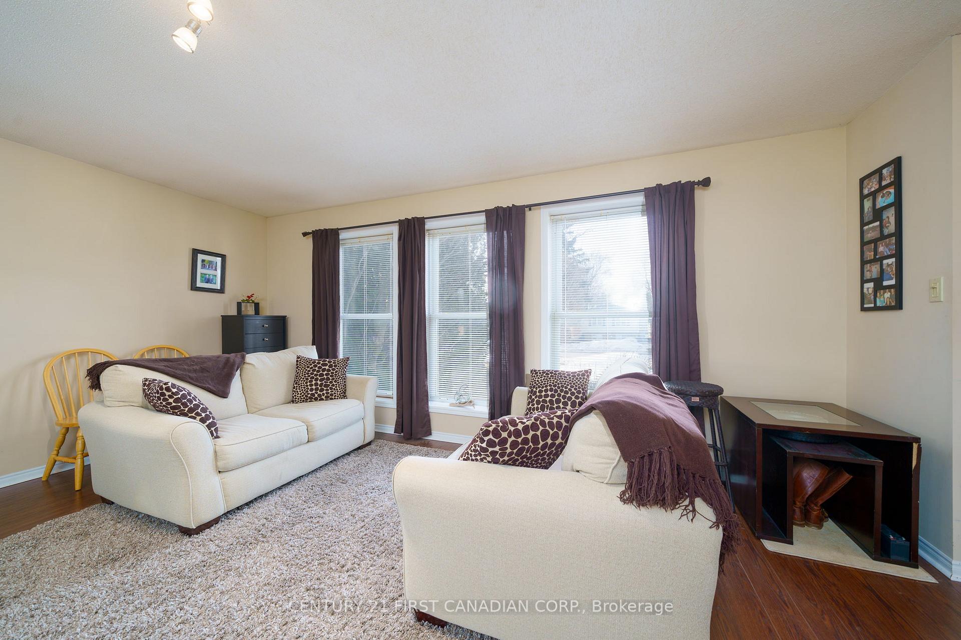 Photo 5 of 54 Nelson Street, South Huron, Exeter — HOMEH