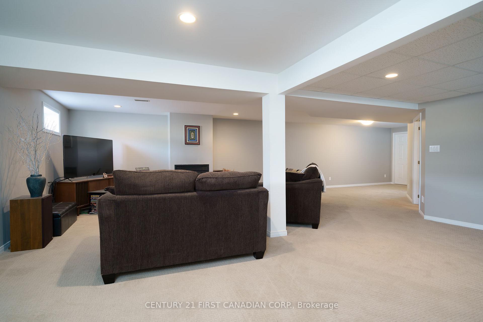 Photo 18 of 54 Nelson Street, South Huron, Exeter — HOMEH