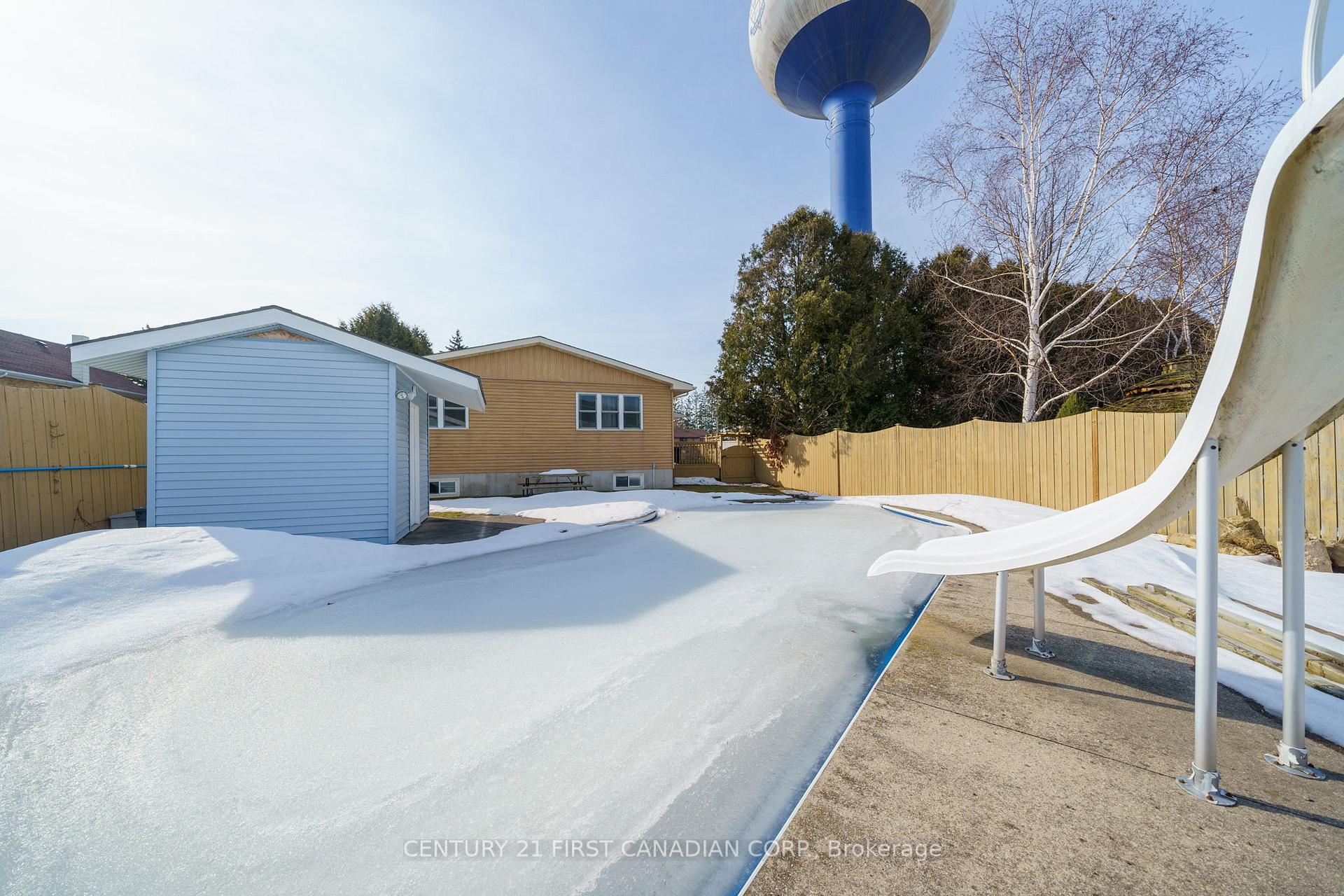 Photo 24 of 54 Nelson Street, South Huron, Exeter — HOMEH