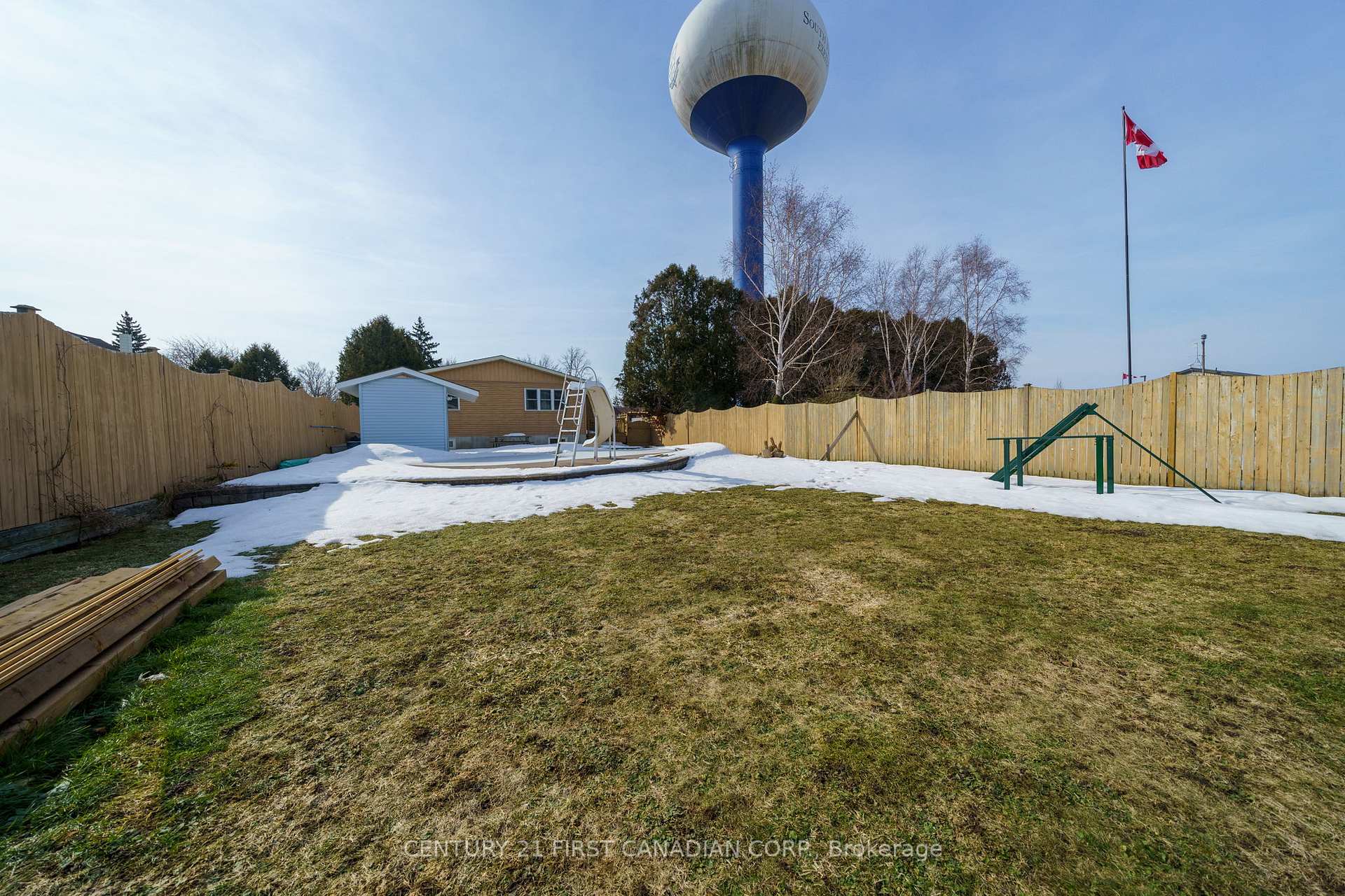 Photo 26 of 54 Nelson Street, South Huron, Exeter — HOMEH