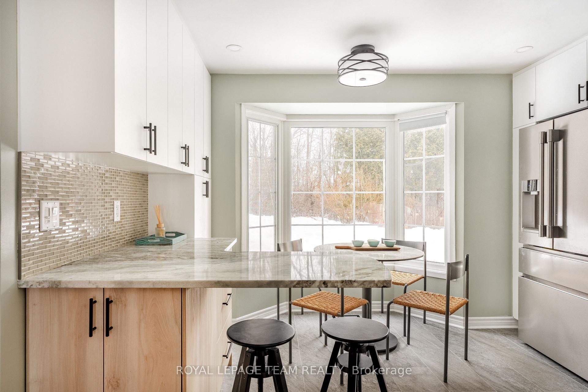 Photo 10 of 80 Pinetrail Crescent, Ottawa, Centrepointe — HOMEH