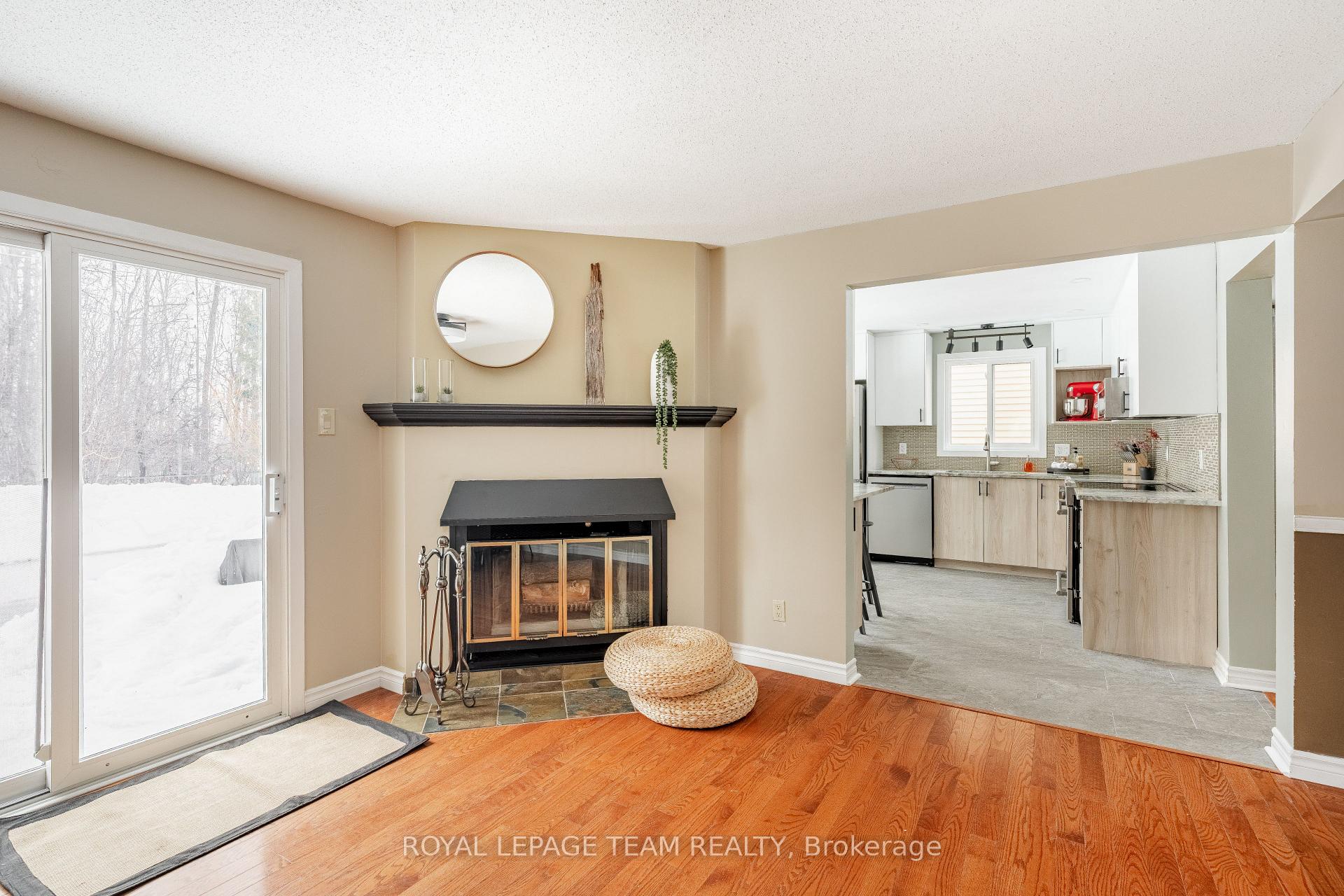 Photo 15 of 80 Pinetrail Crescent, Ottawa, Centrepointe — HOMEH