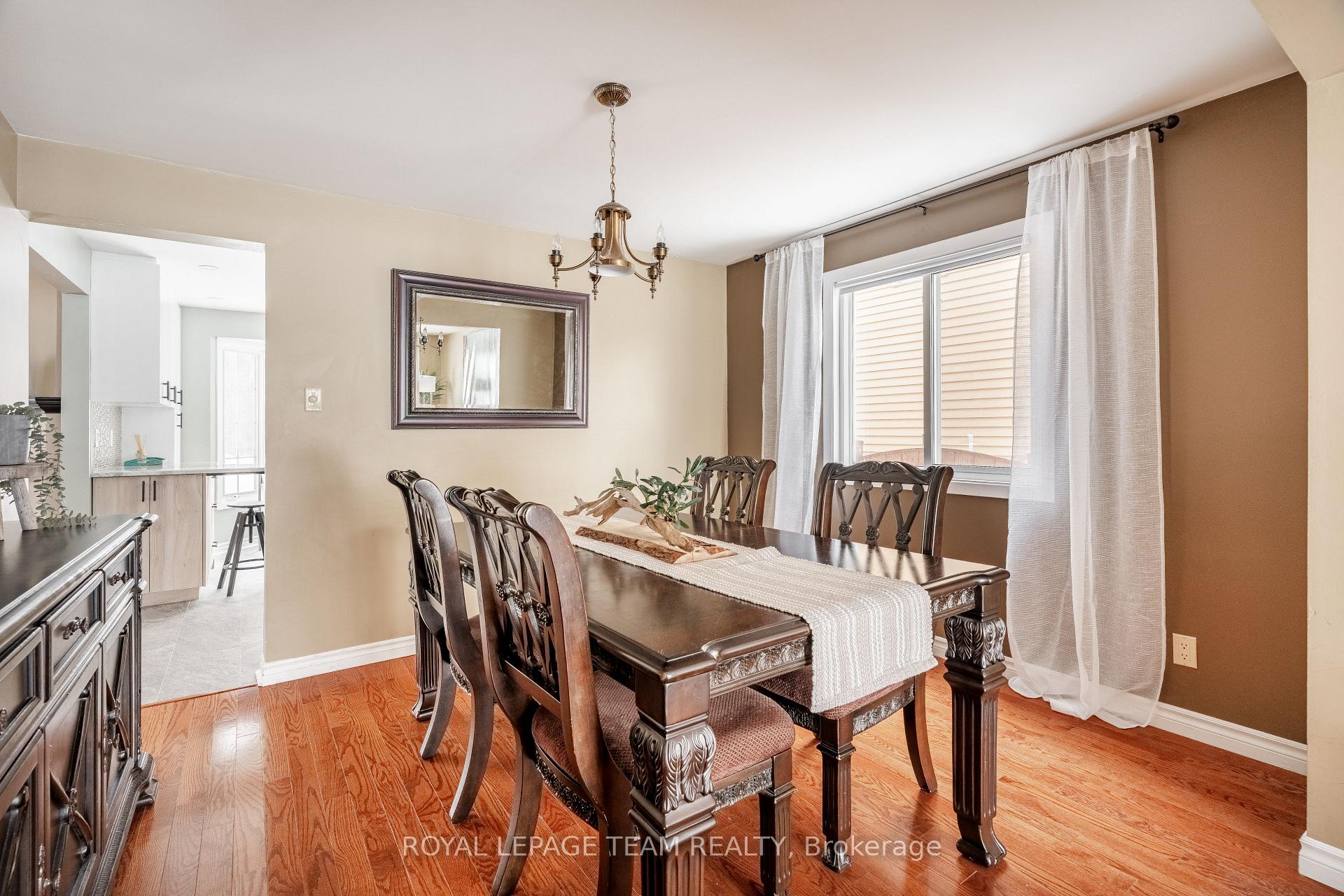 Photo 23 of 80 Pinetrail Crescent, Ottawa, Centrepointe — HOMEH