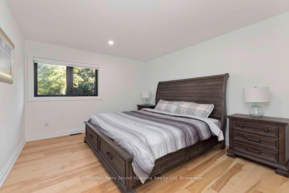 Photo 24 of 57 10th Concession Road, Seguin — HOMEH