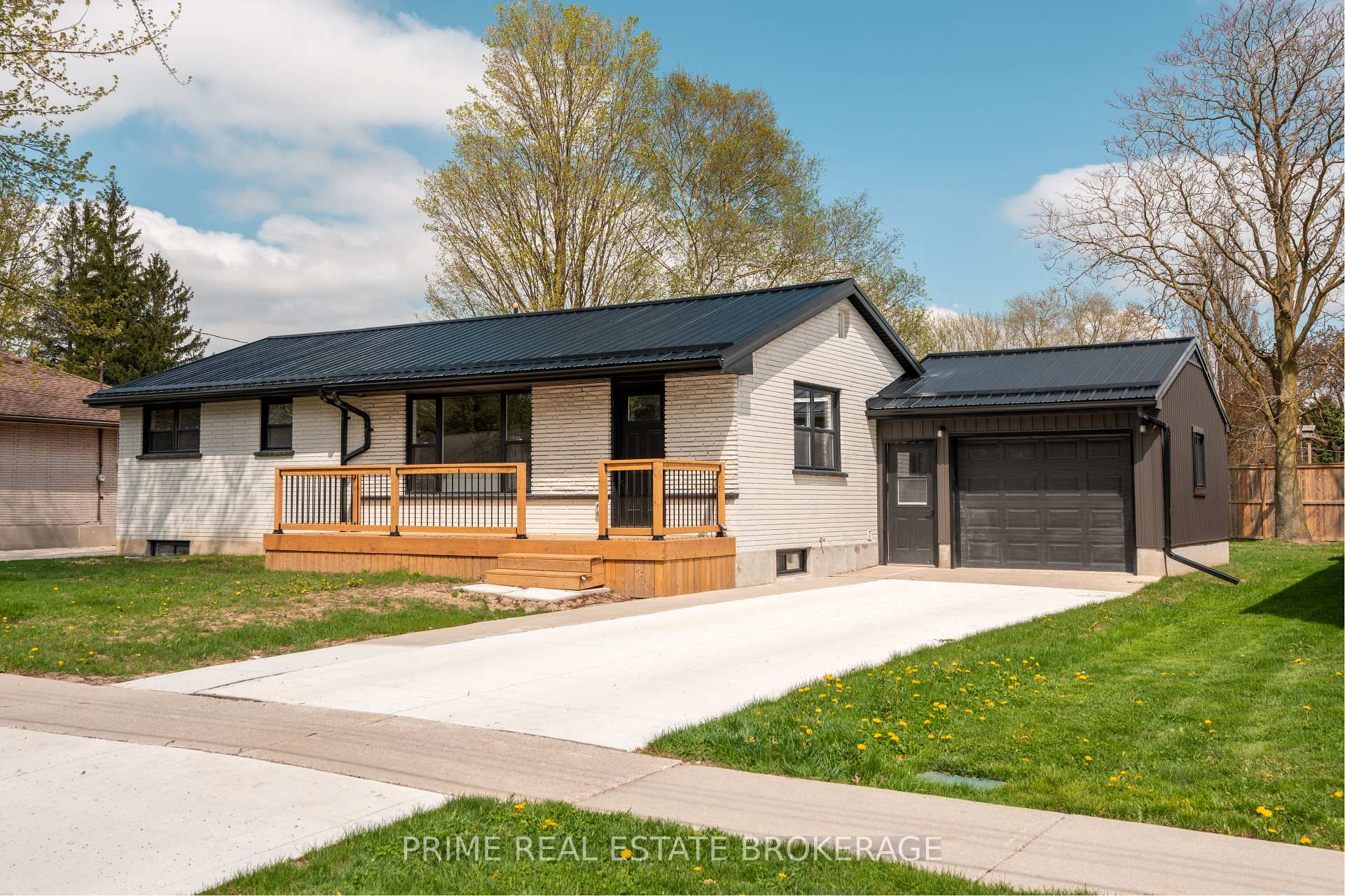 Photo 1 of 320 Marlborough Street, South Huron, Exeter — HOMEH