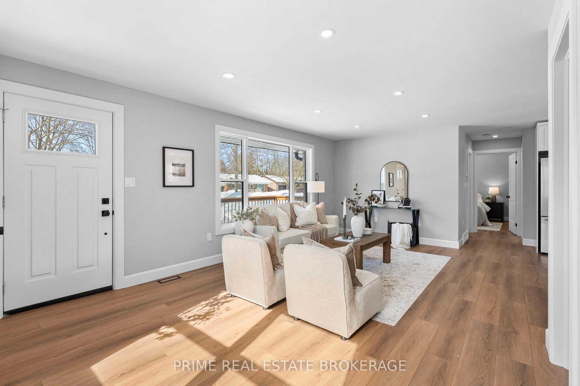 Photo 5 of 320 Marlborough Street, South Huron, Exeter — HOMEH