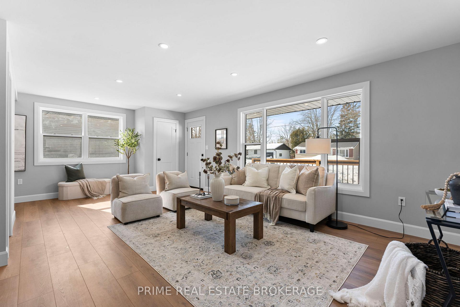 Photo 6 of 320 Marlborough Street, South Huron, Exeter — HOMEH