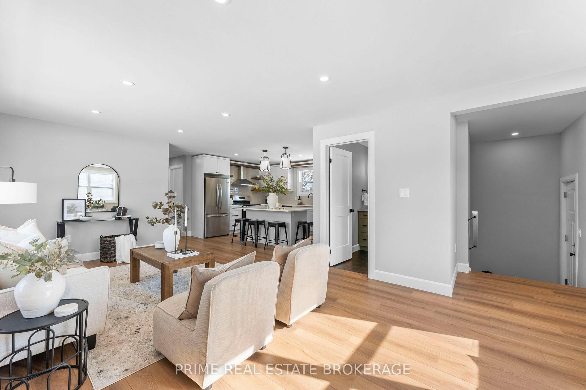 Photo 9 of 320 Marlborough Street, South Huron, Exeter — HOMEH