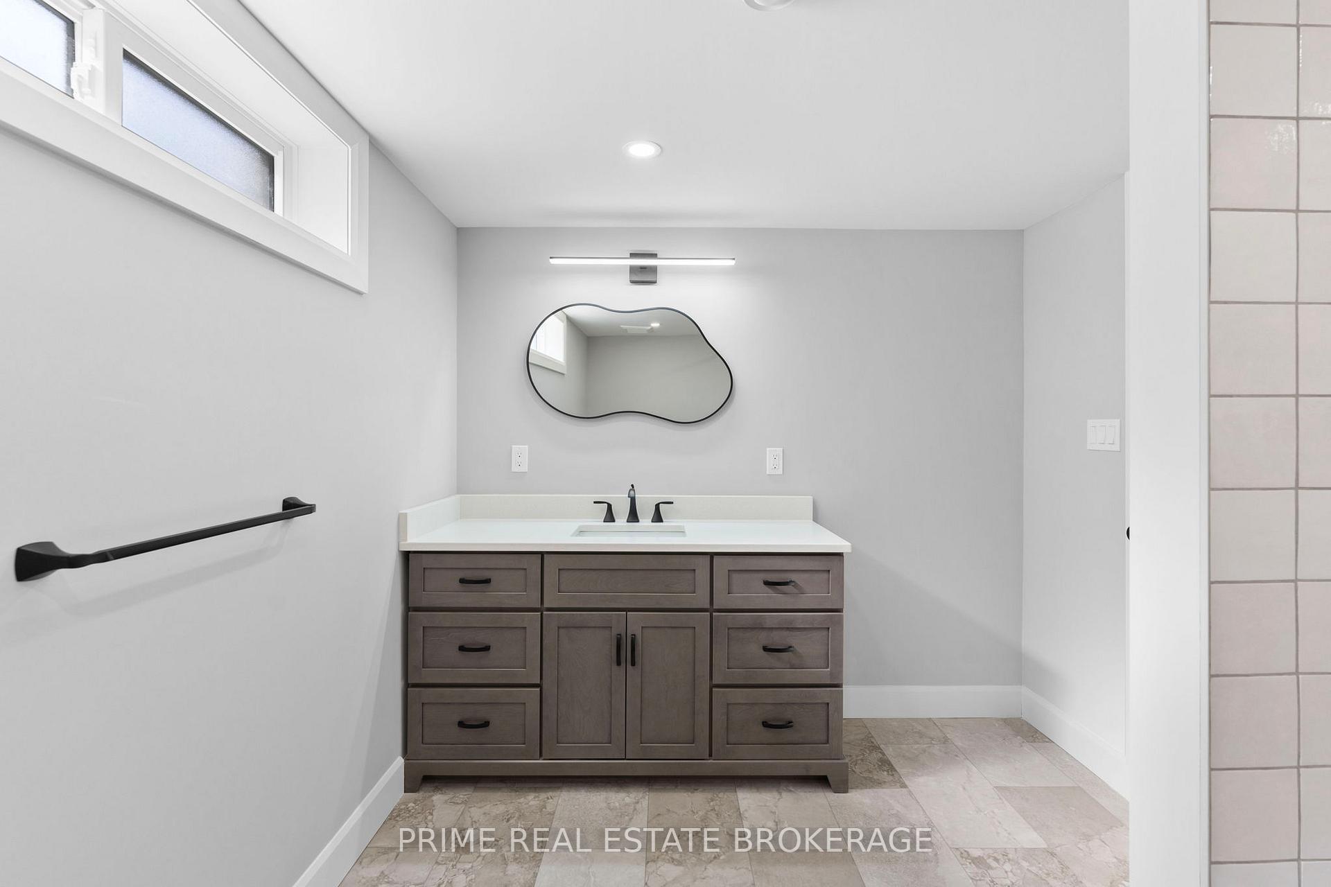 Photo 33 of 320 Marlborough Street, South Huron, Exeter — HOMEH