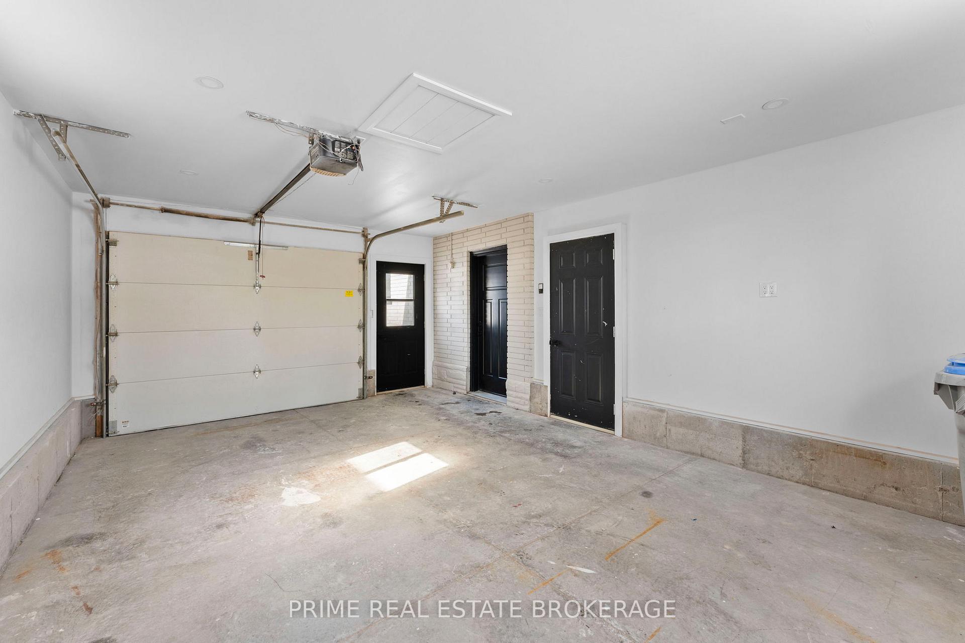 Photo 37 of 320 Marlborough Street, South Huron, Exeter — HOMEH