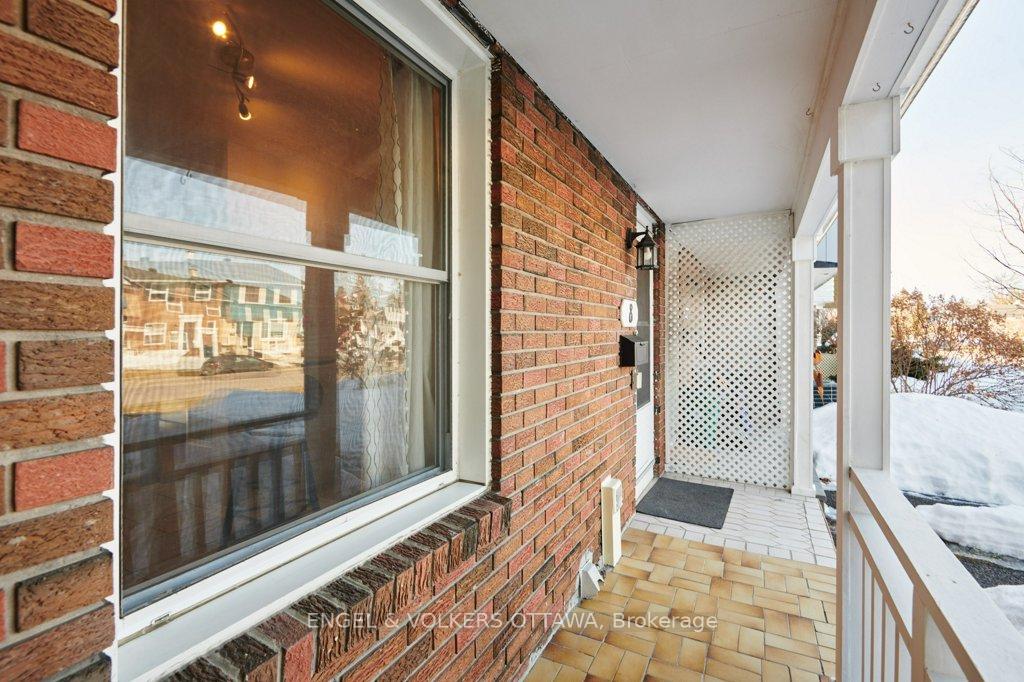 Photo 4 of 8 Monterey Drive, Ottawa, Briargreen — HOMEH