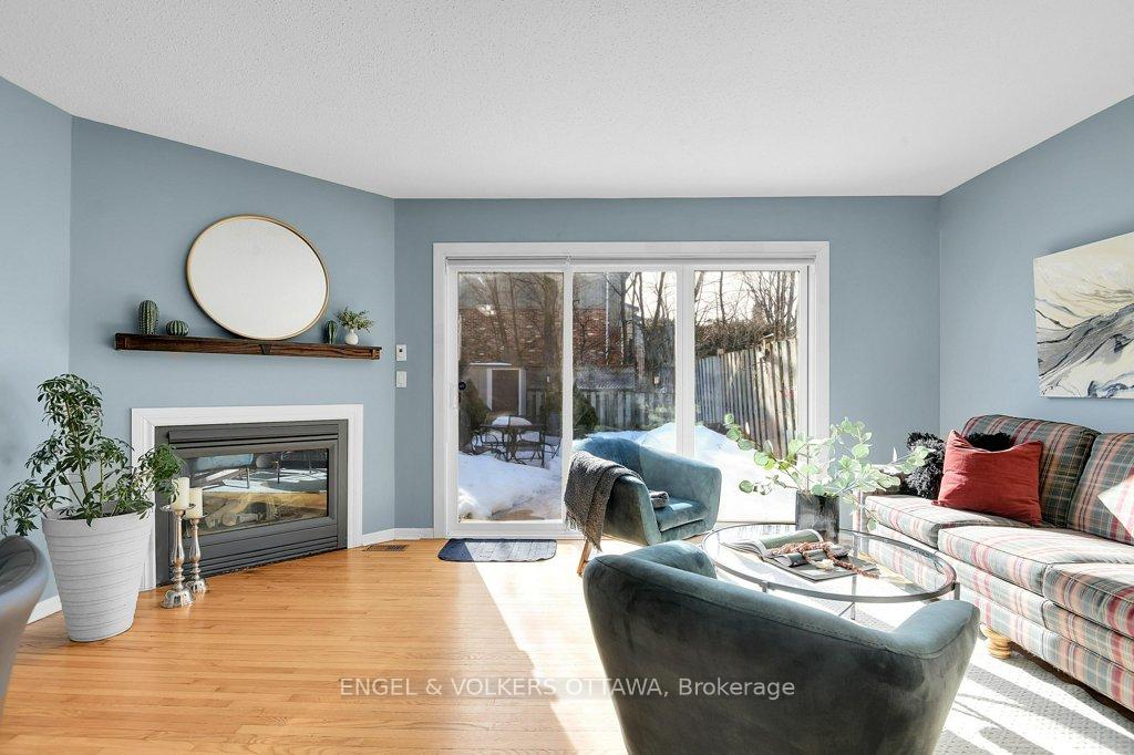 Photo 7 of 8 Monterey Drive, Ottawa, Briargreen — HOMEH