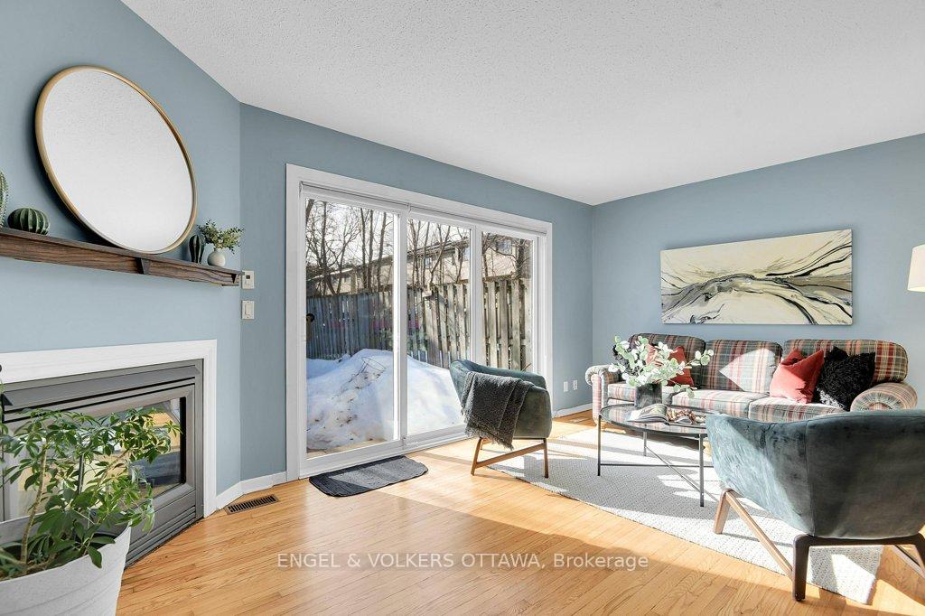 Photo 8 of 8 Monterey Drive, Ottawa, Briargreen — HOMEH