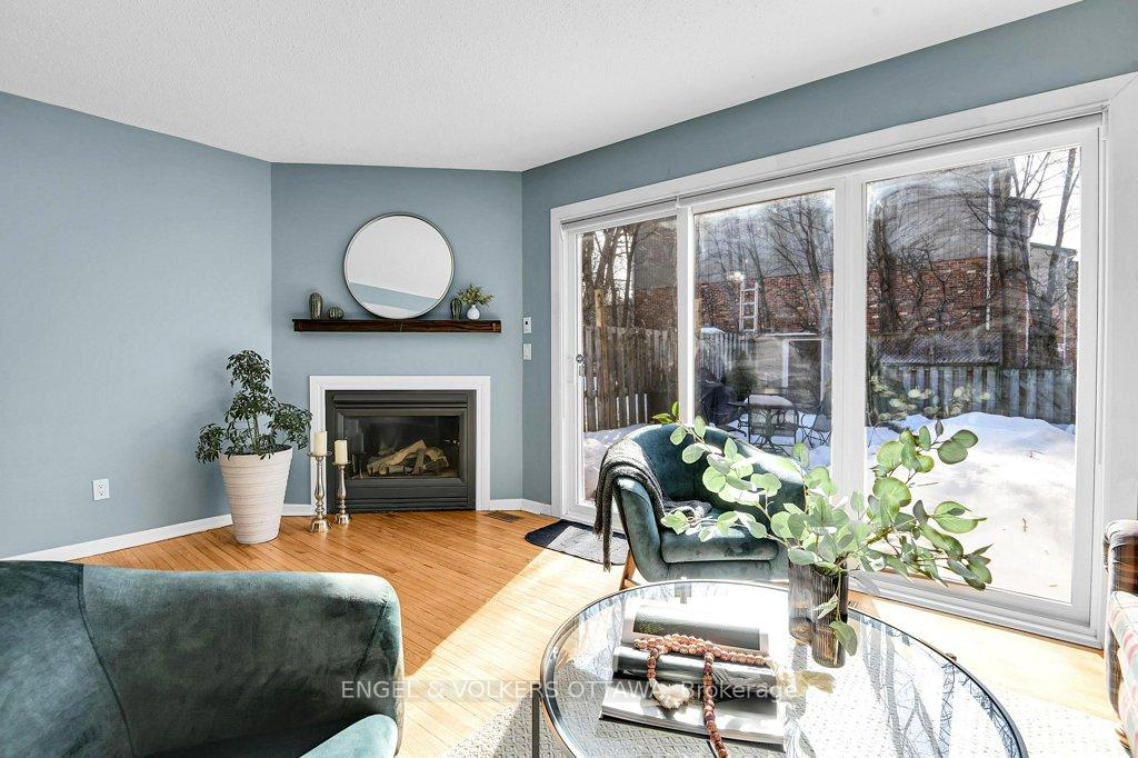 Photo 11 of 8 Monterey Drive, Ottawa, Briargreen — HOMEH