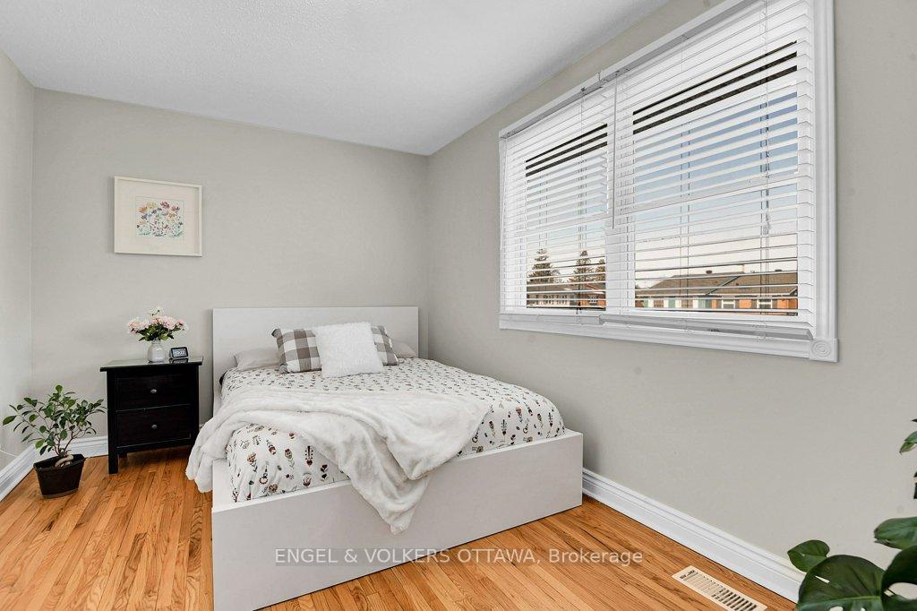 Photo 21 of 8 Monterey Drive, Ottawa, Briargreen — HOMEH