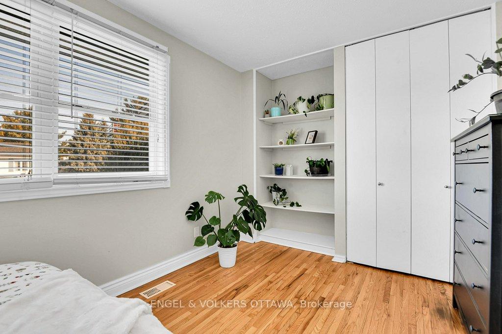 Photo 23 of 8 Monterey Drive, Ottawa, Briargreen — HOMEH
