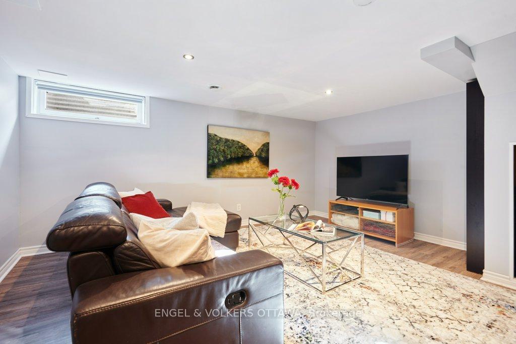 Photo 26 of 8 Monterey Drive, Ottawa, Briargreen — HOMEH