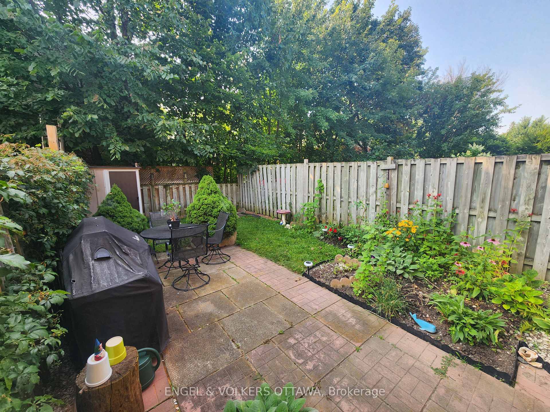 Photo 34 of 8 Monterey Drive, Ottawa, Briargreen — HOMEH