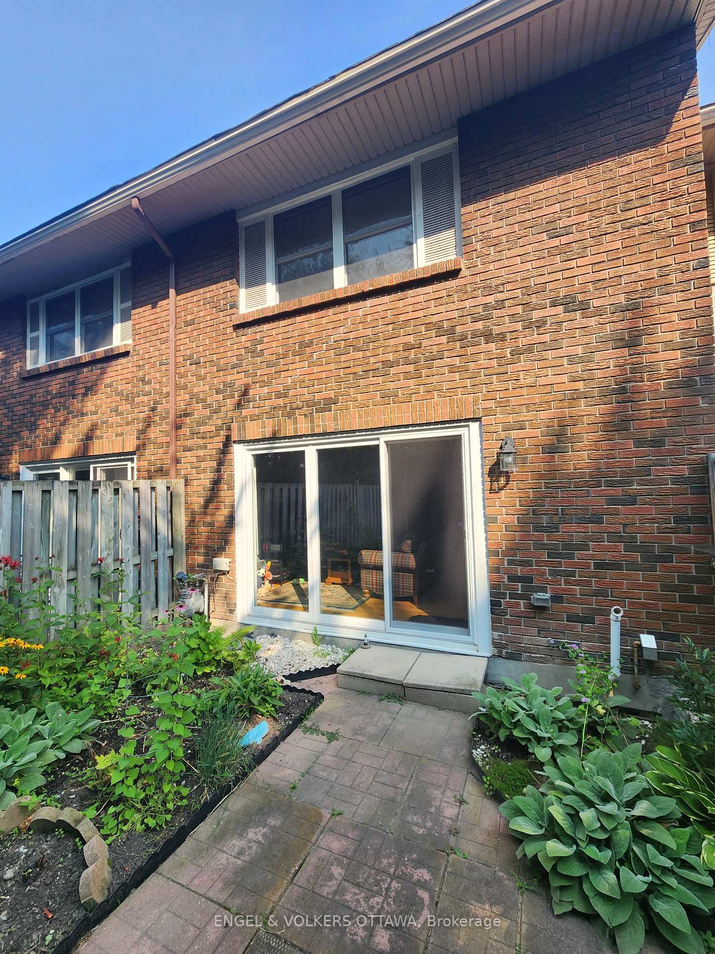 Photo 40 of 8 Monterey Drive, Ottawa, Briargreen — HOMEH