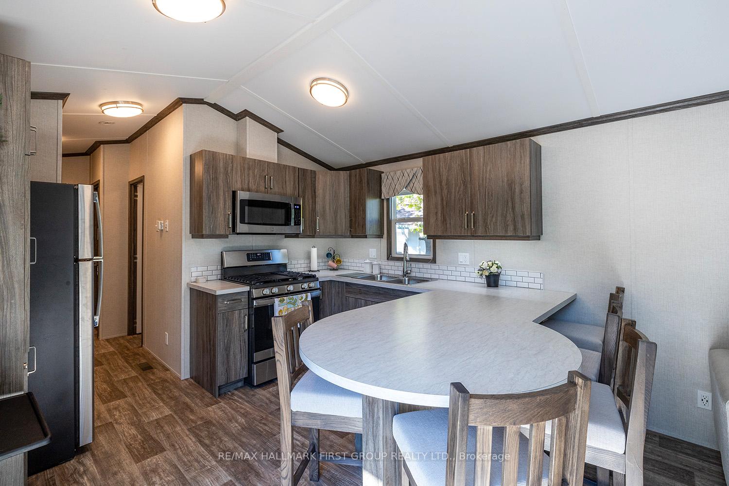 Photo 8 of Unit #338, 225 Platten Boulevard, Scugog, Rural Scugog — HOMEH
