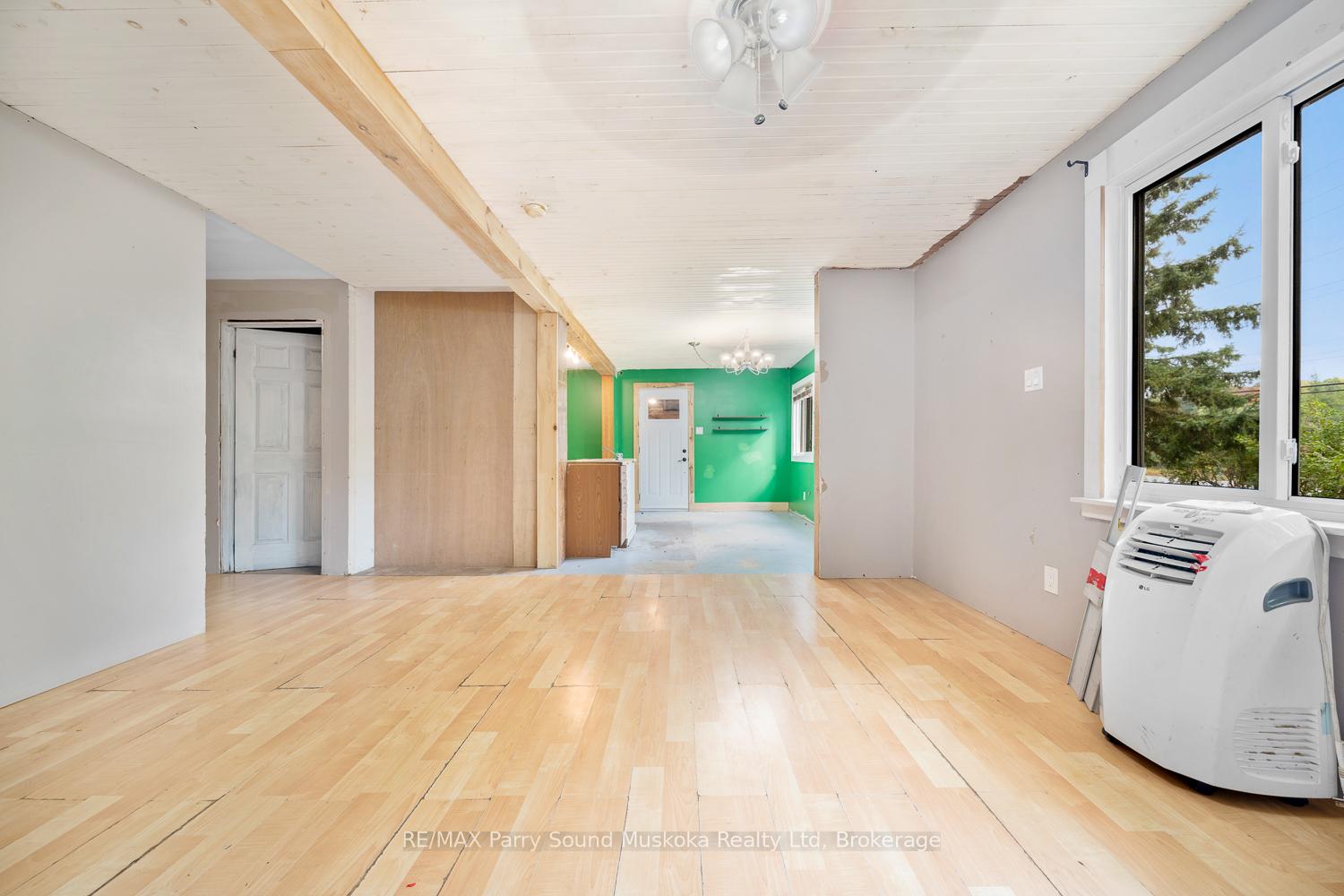 Photo 11 of 1163A Lake Joseph Road, Seguin — HOMEH