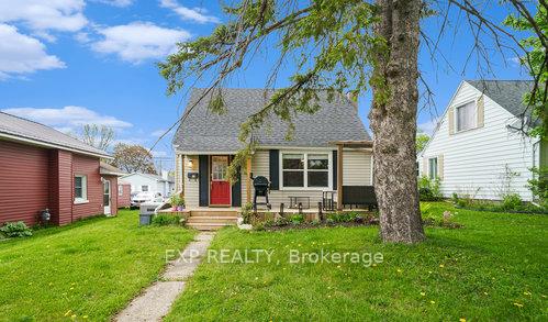 Photo 2 of 11 Mckenzie Avenue, Smiths Falls — HOMEH