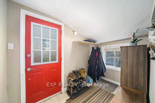 Photo 4 of 11 Mckenzie Avenue, Smiths Falls — HOMEH