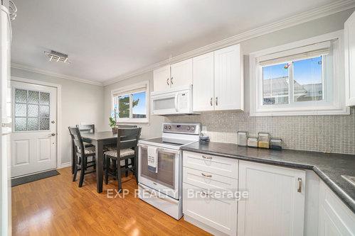 Photo 8 of 11 Mckenzie Avenue, Smiths Falls — HOMEH