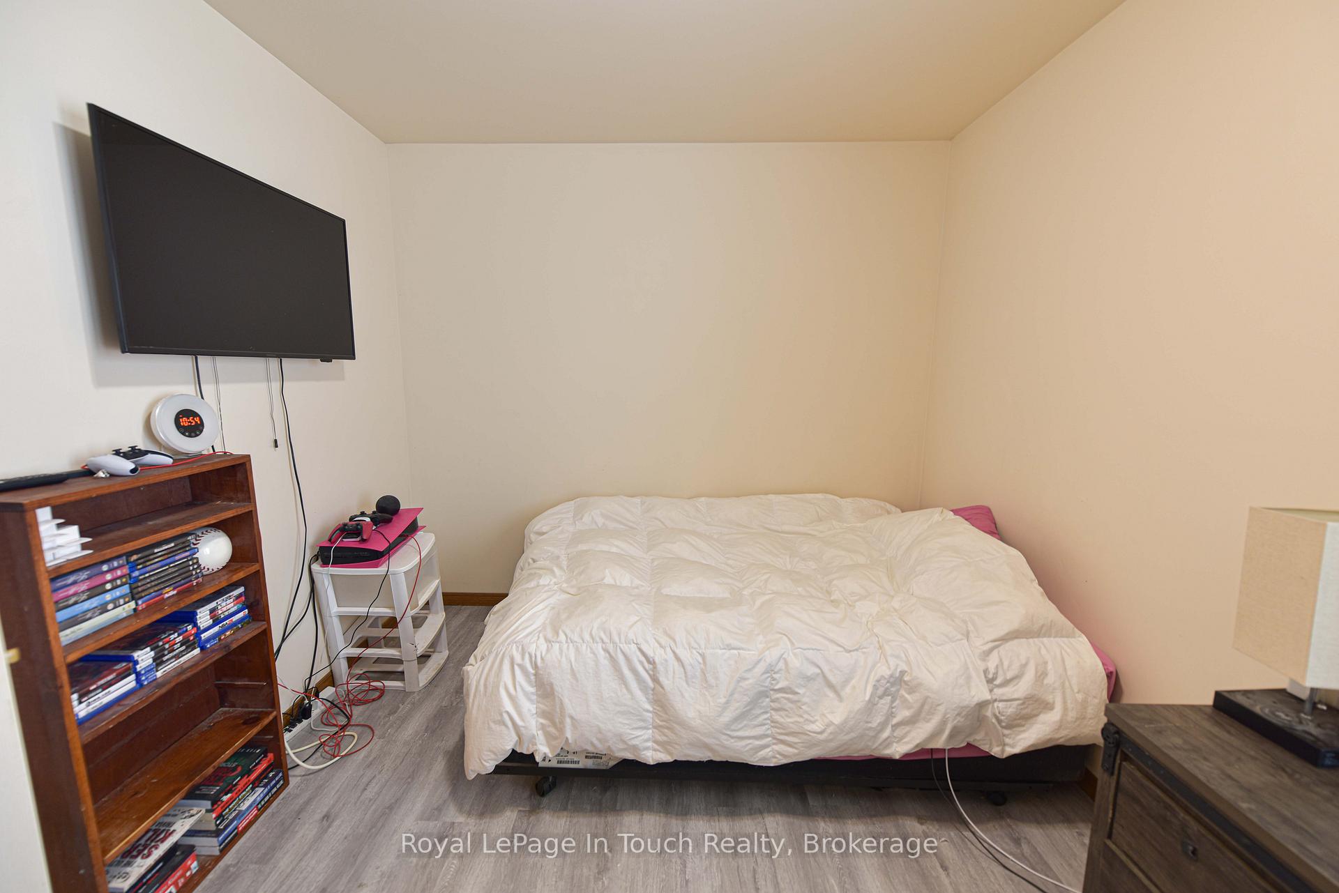 Photo 23 of 5 Earls Court, Severn, Coldwater — HOMEH
